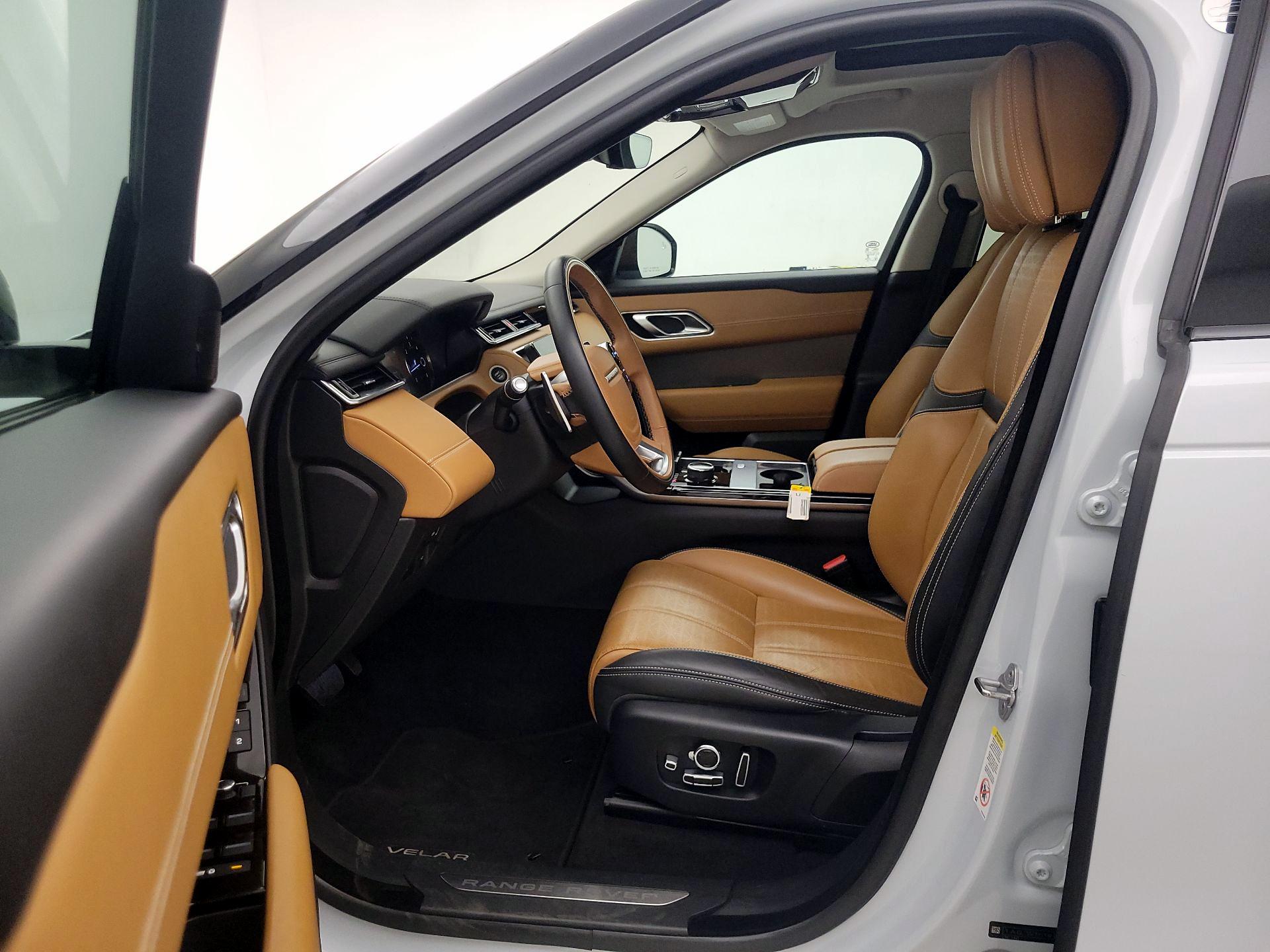 Thumbnail: 2019 Land Rover Range Rover Velar - 11