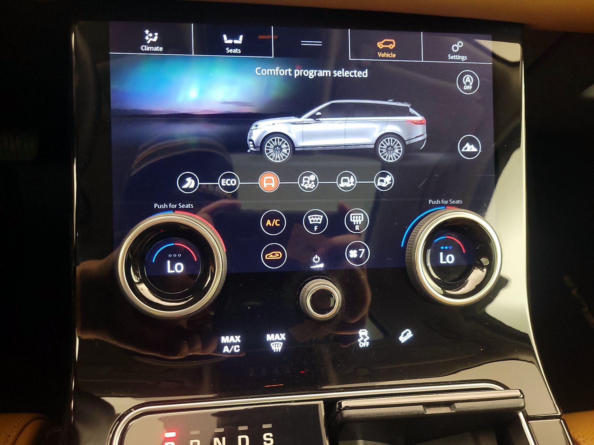 Thumbnail: 2019 Land Rover Range Rover Velar - 17