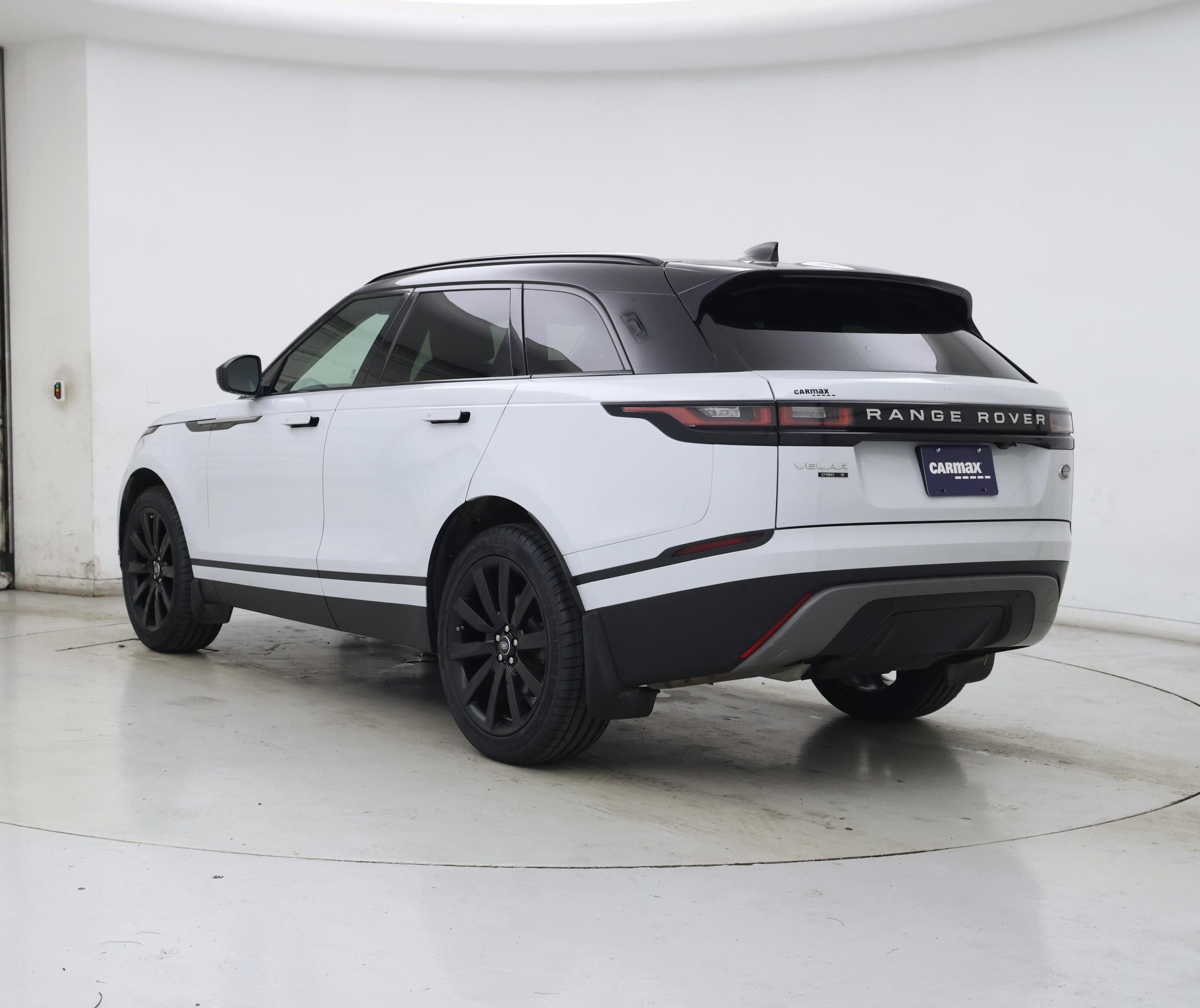 Thumbnail: 2019 Land Rover Range Rover Velar - 2