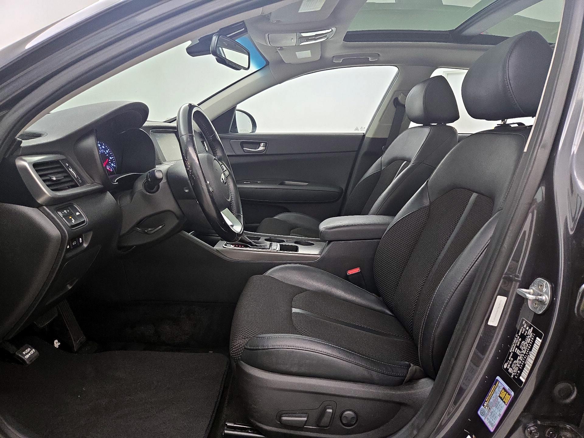 Thumbnail: 2019 Kia Optima - 11