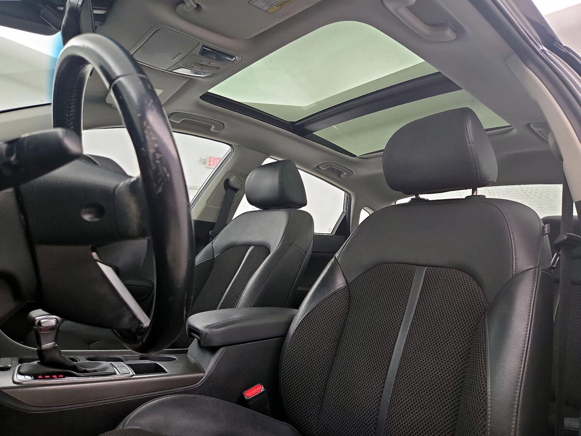 Thumbnail: 2019 Kia Optima - 19