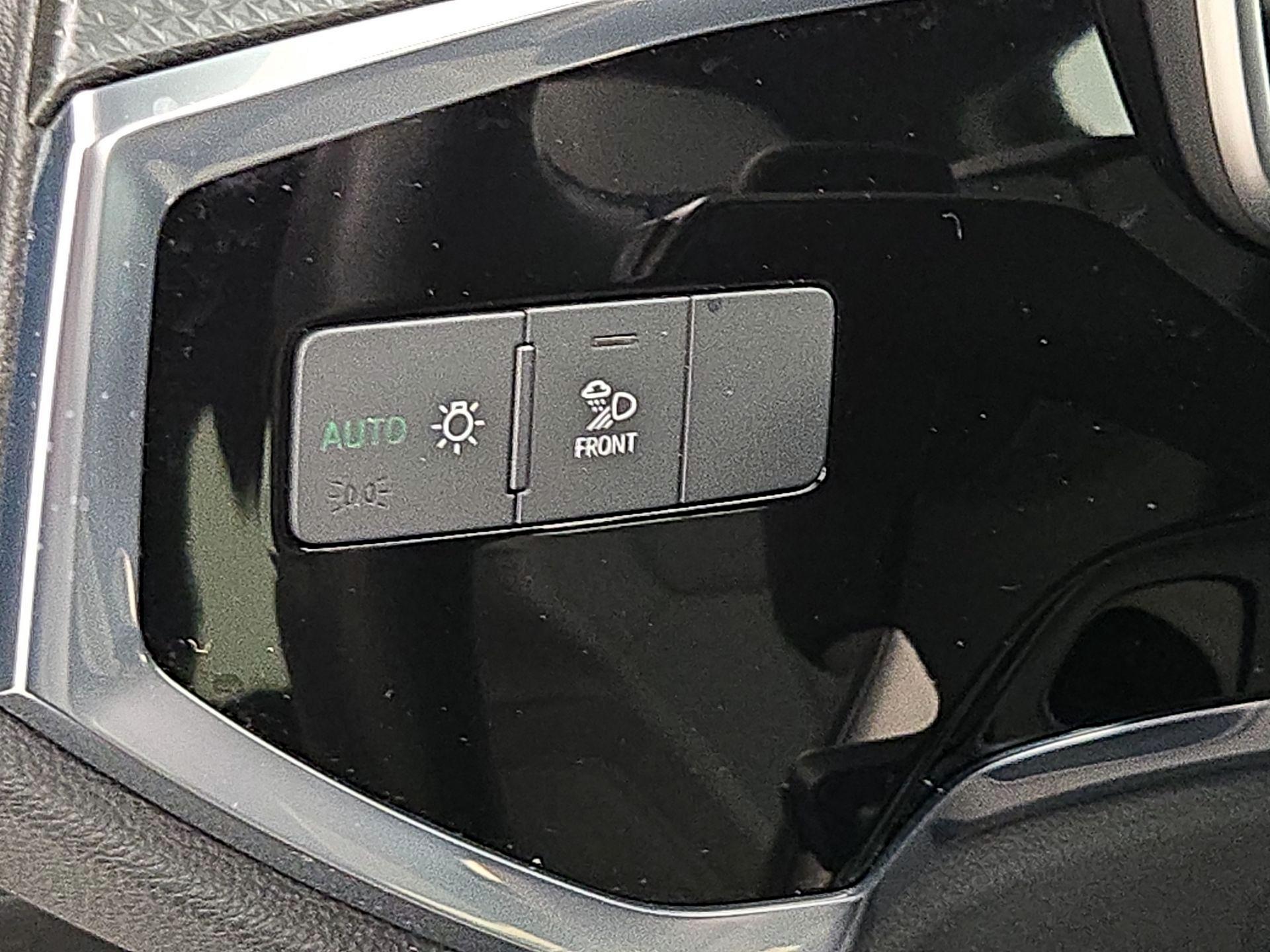 Thumbnail: 2022 Audi Q3 - 13