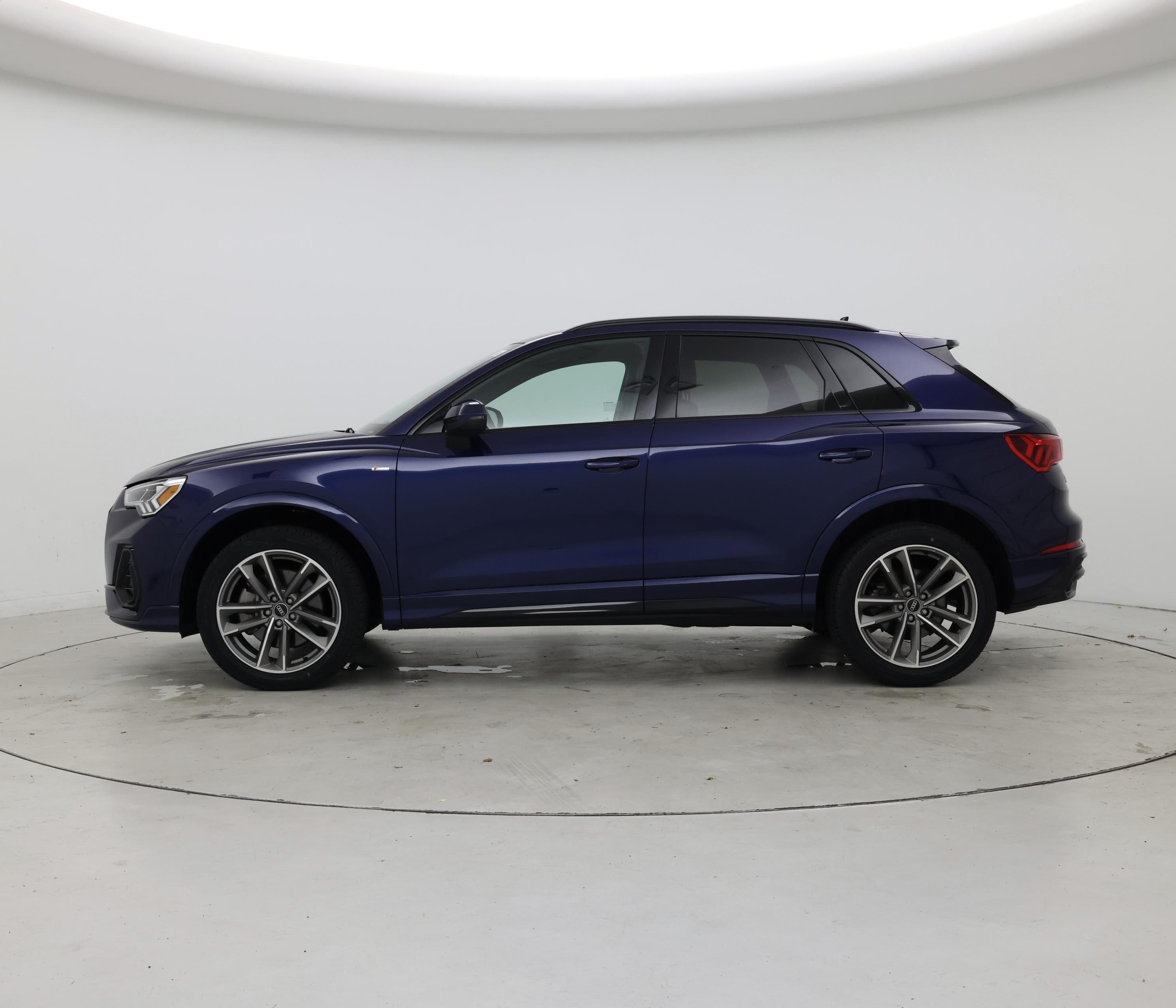 Thumbnail: 2022 Audi Q3 - 3