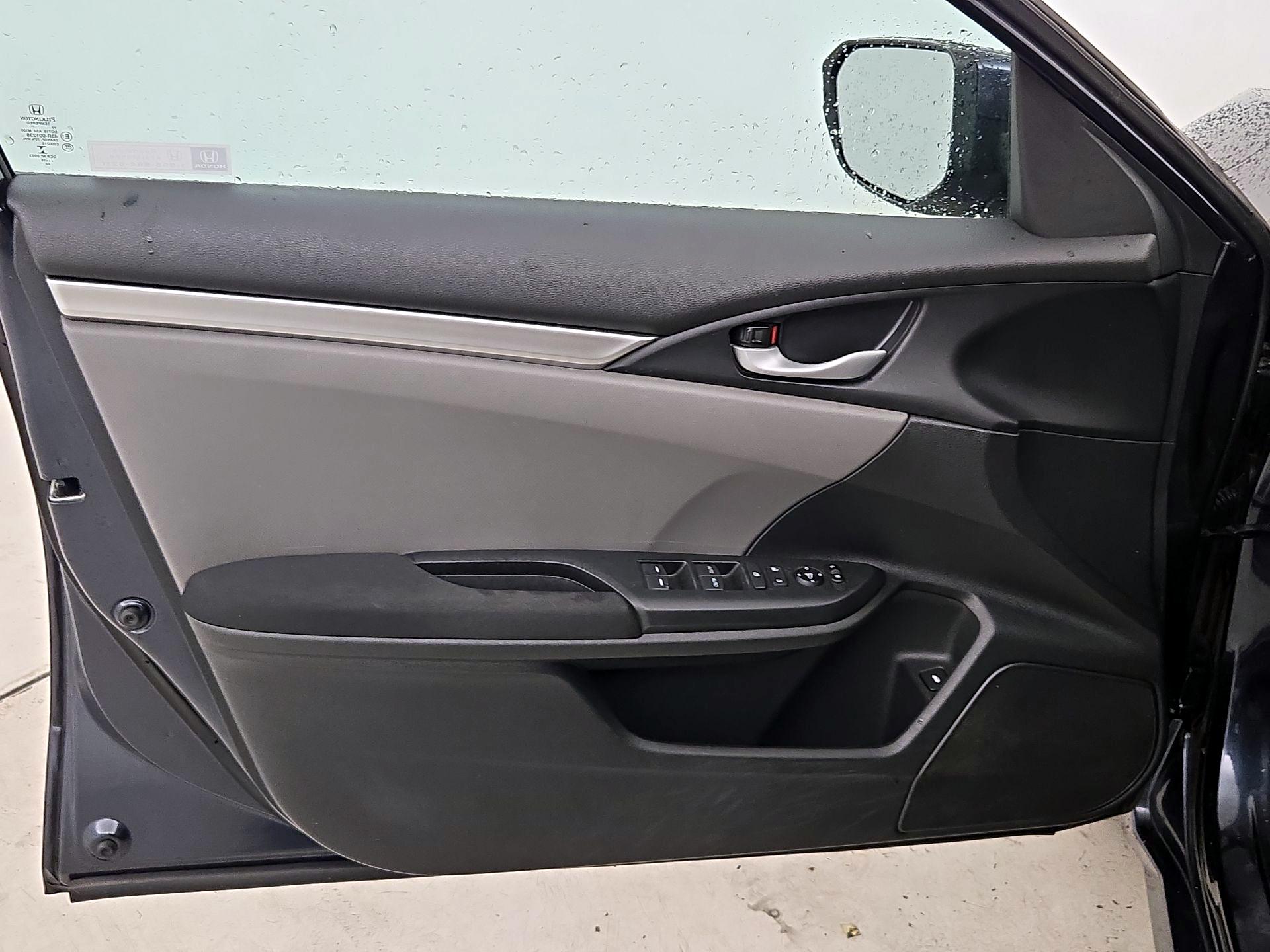 Thumbnail: 2019 Honda Civic - 12