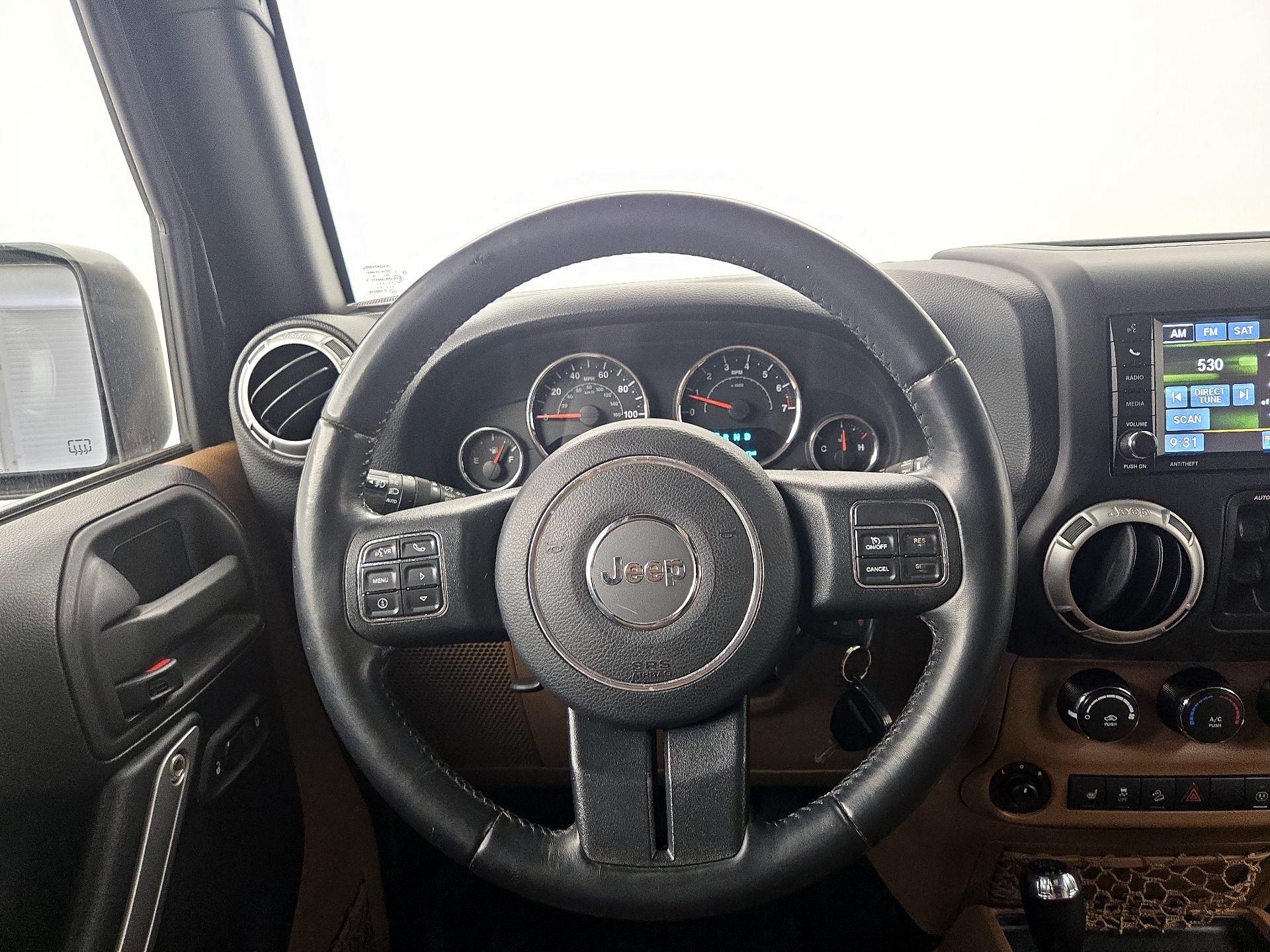 Thumbnail: 2015 Jeep Wrangler - 10