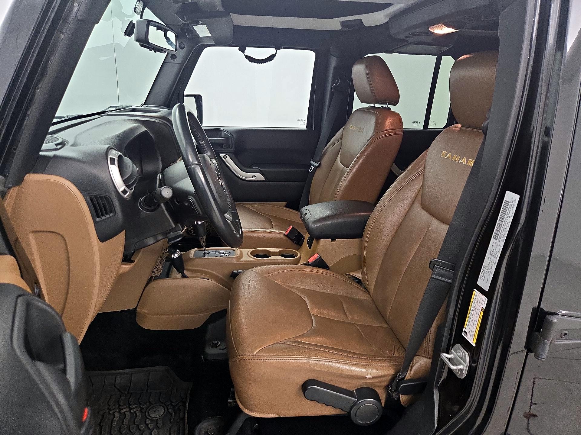 Thumbnail: 2015 Jeep Wrangler - 11