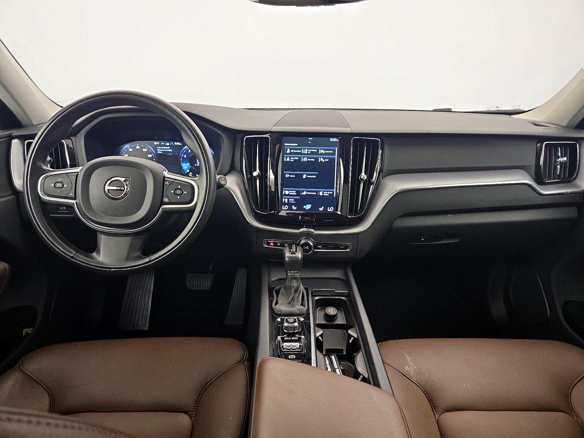 Thumbnail: 2020 Volvo XC60 - 9
