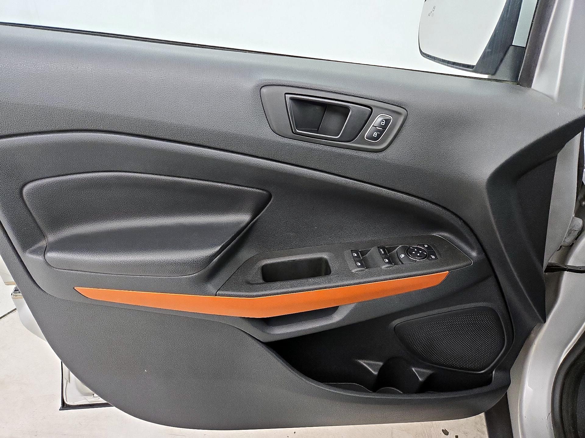Thumbnail: 2018 Ford EcoSport - 12