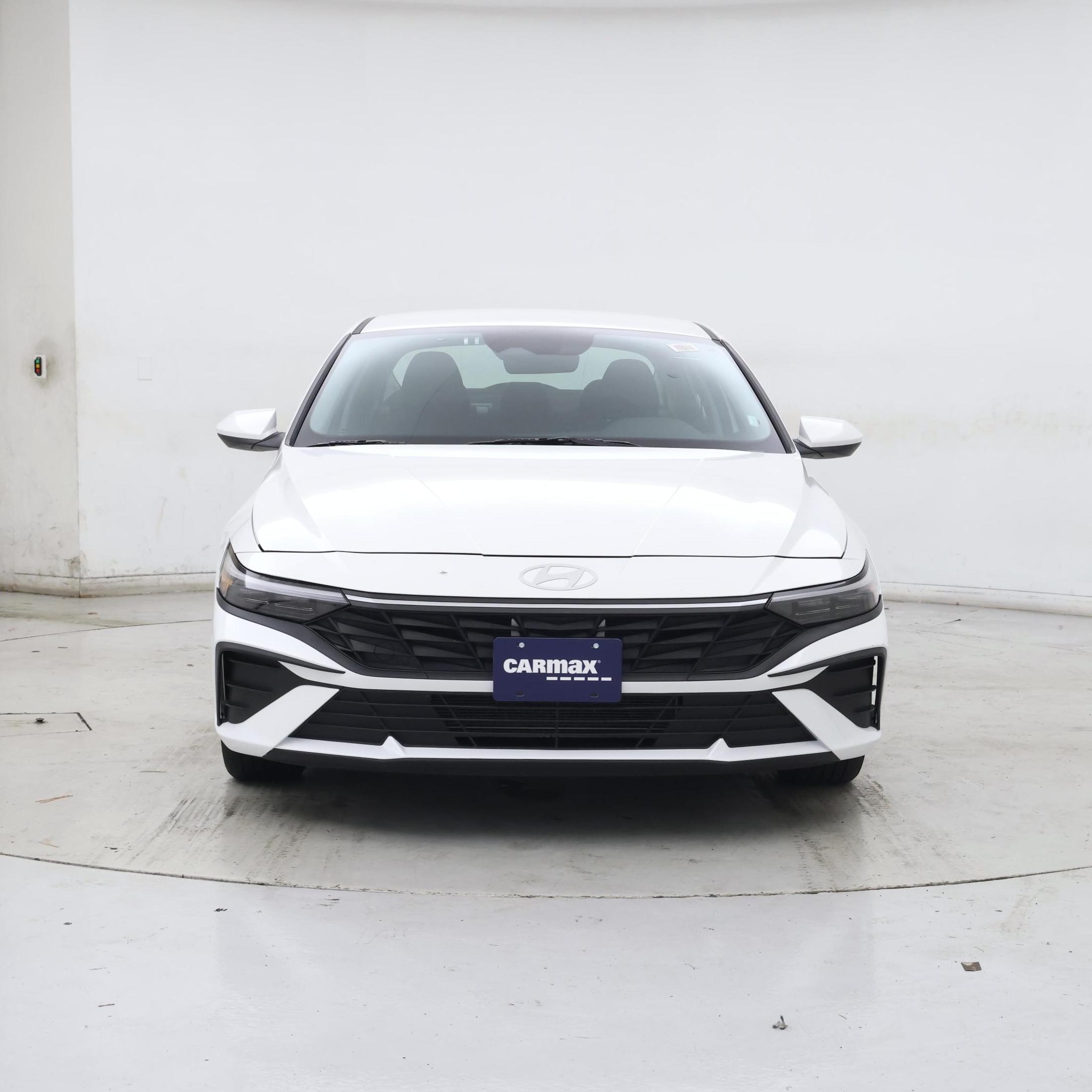 Thumbnail: 2024 Hyundai Elantra - 5