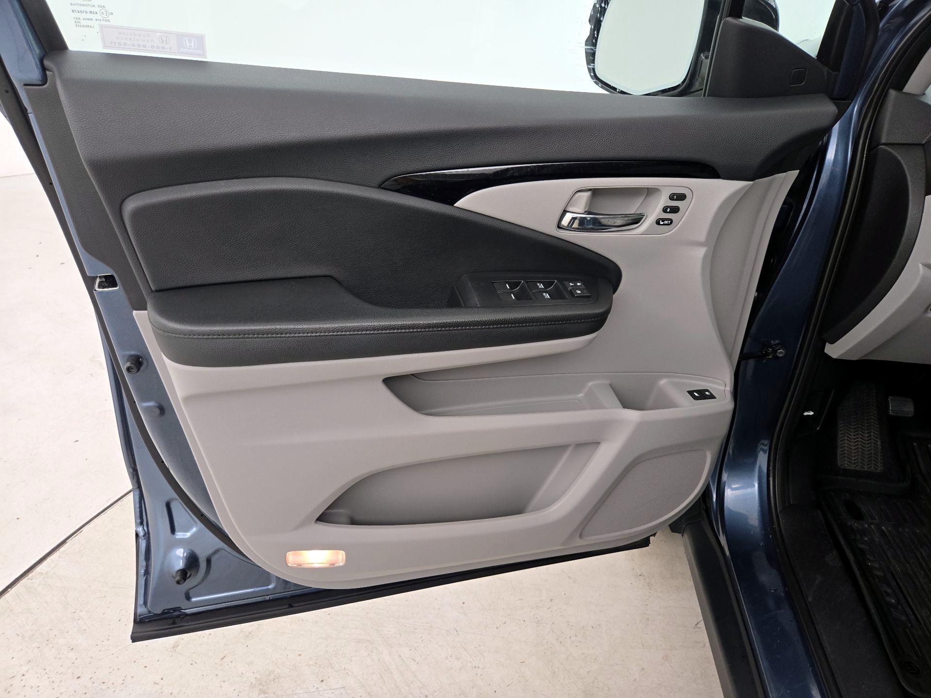 Thumbnail: 2021 Honda Pilot - 12