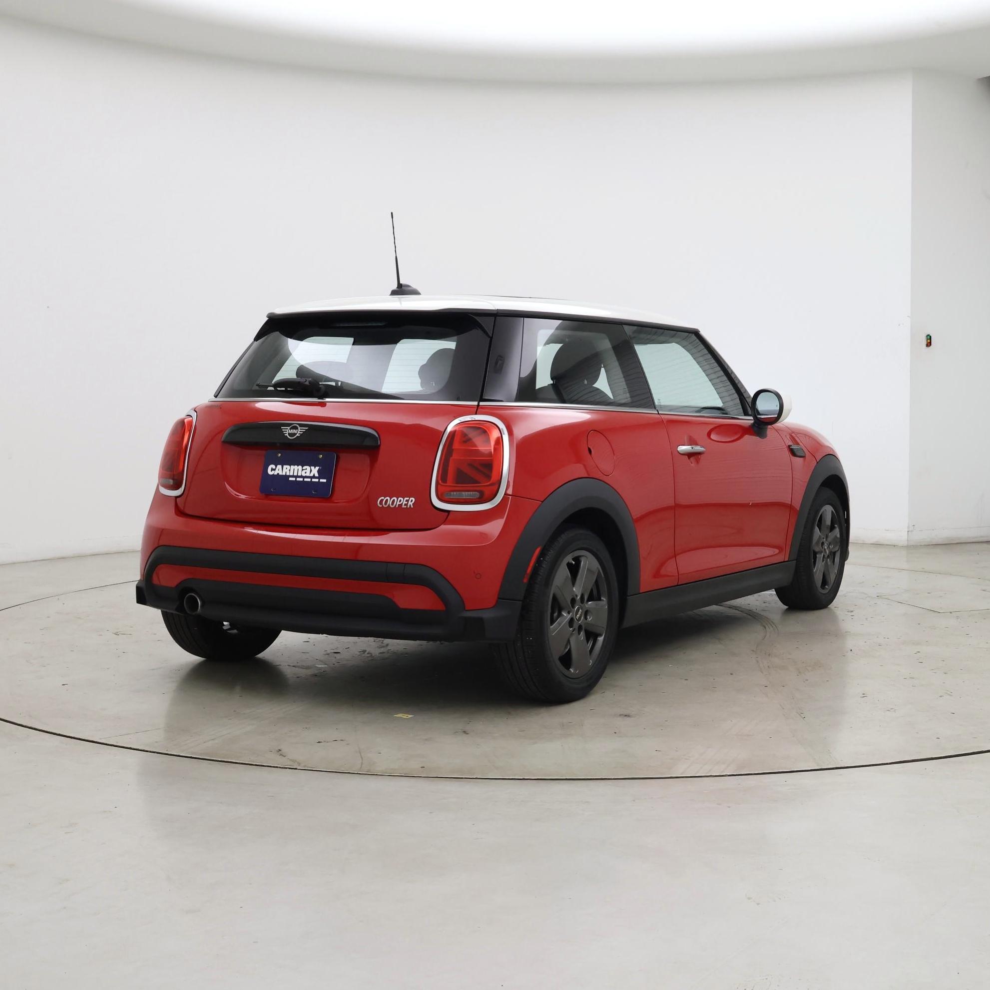Thumbnail: 2023 MINI Cooper Hardtop - 4
