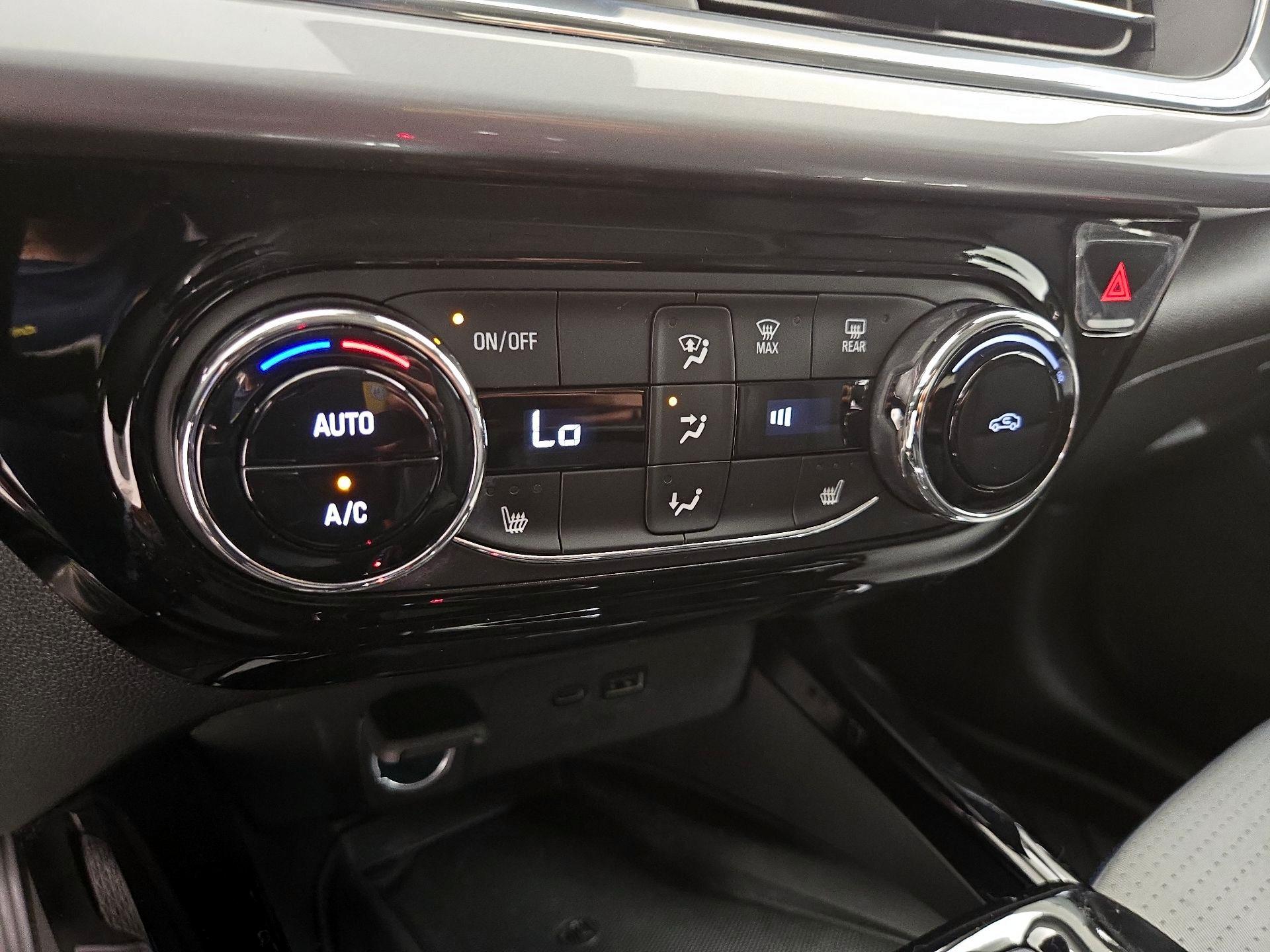 Thumbnail: 2024 Chevrolet Trax - 16