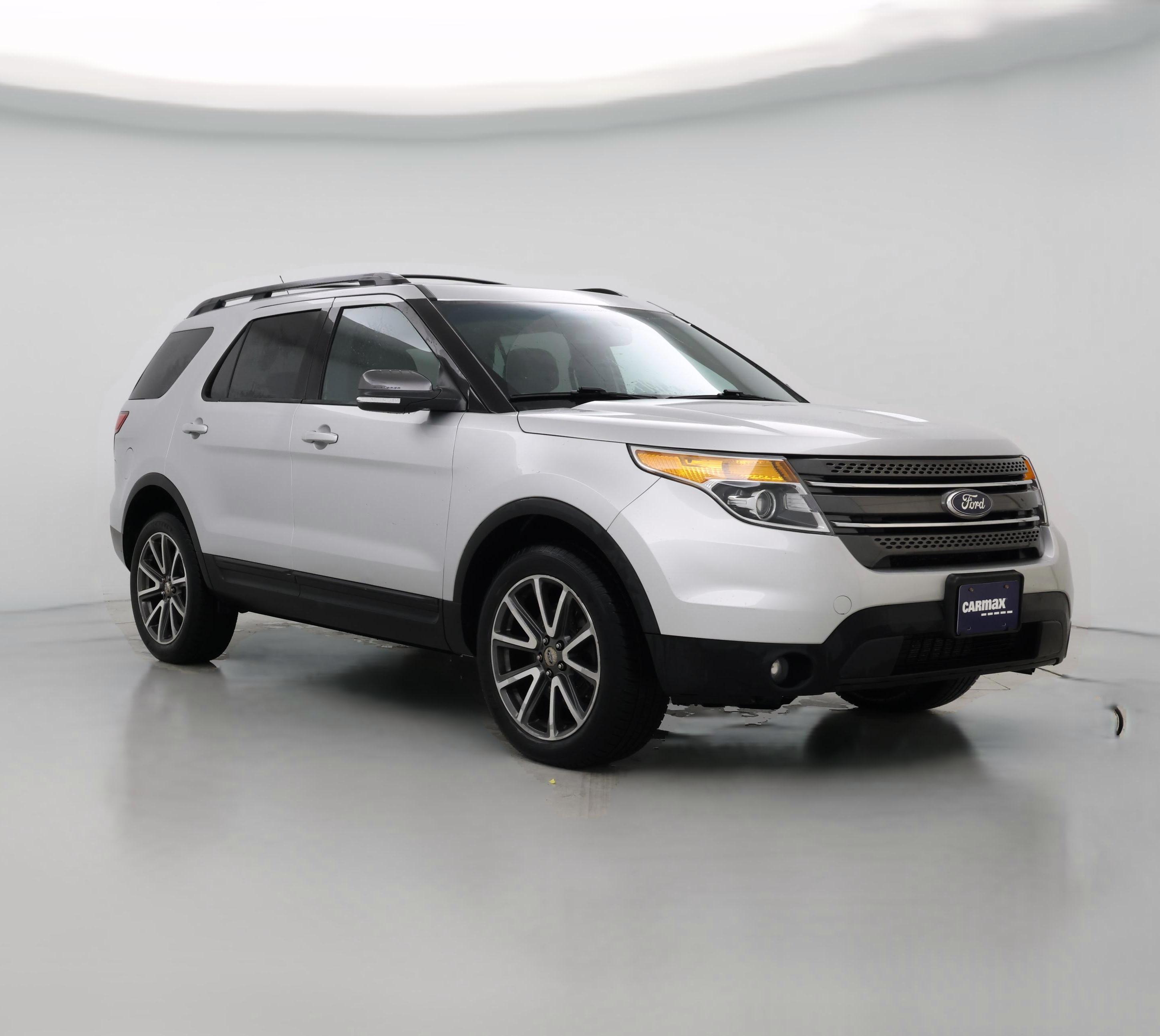 Thumbnail: 2015 Ford Explorer - 1