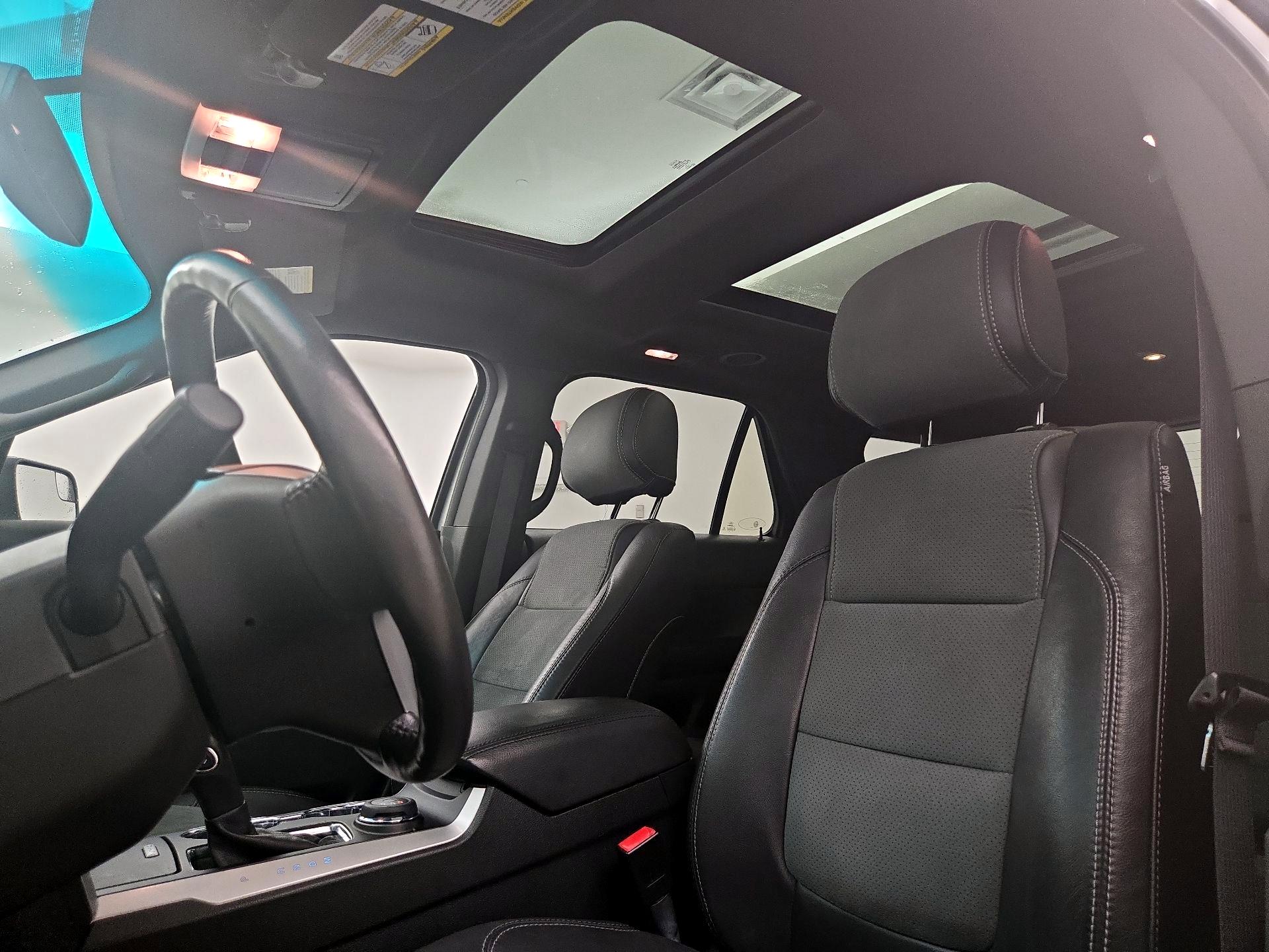 Thumbnail: 2015 Ford Explorer - 19