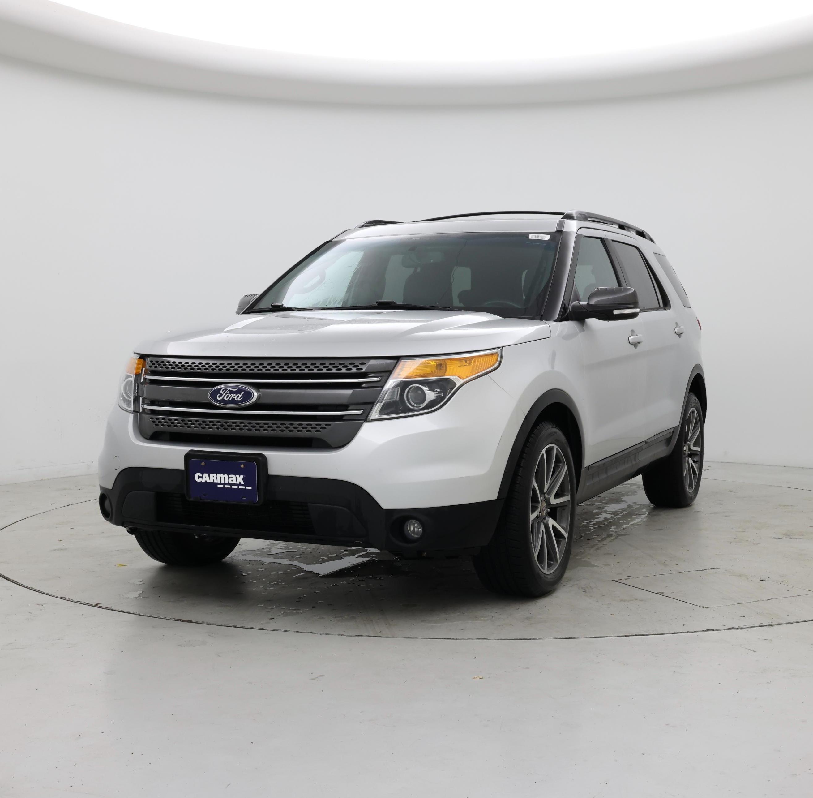 Thumbnail: 2015 Ford Explorer - 4