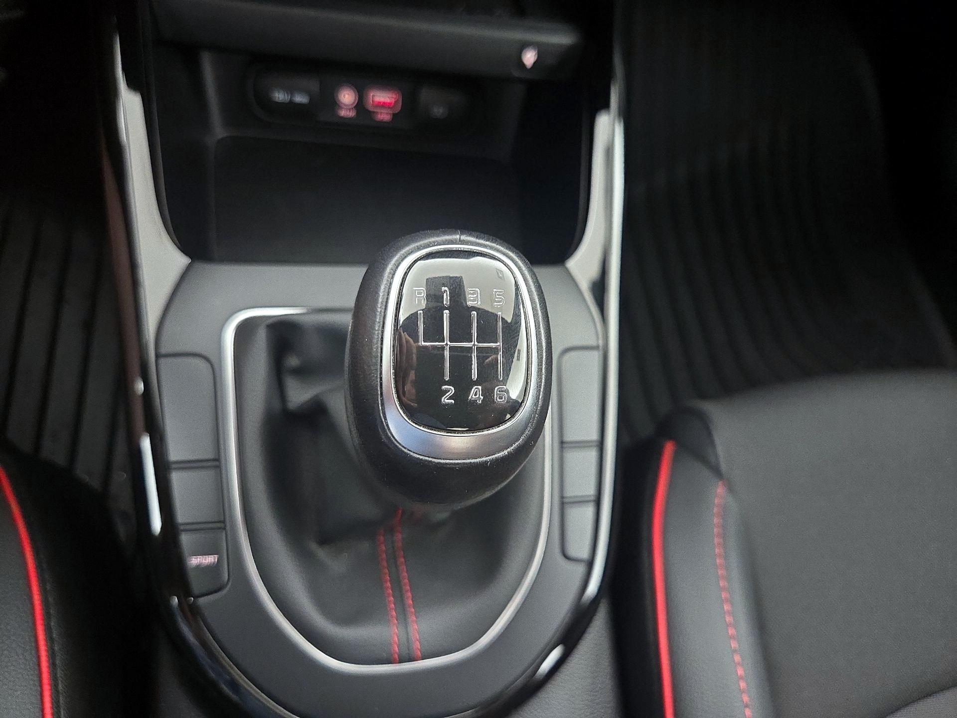 Thumbnail: 2020 Kia Forte - 17