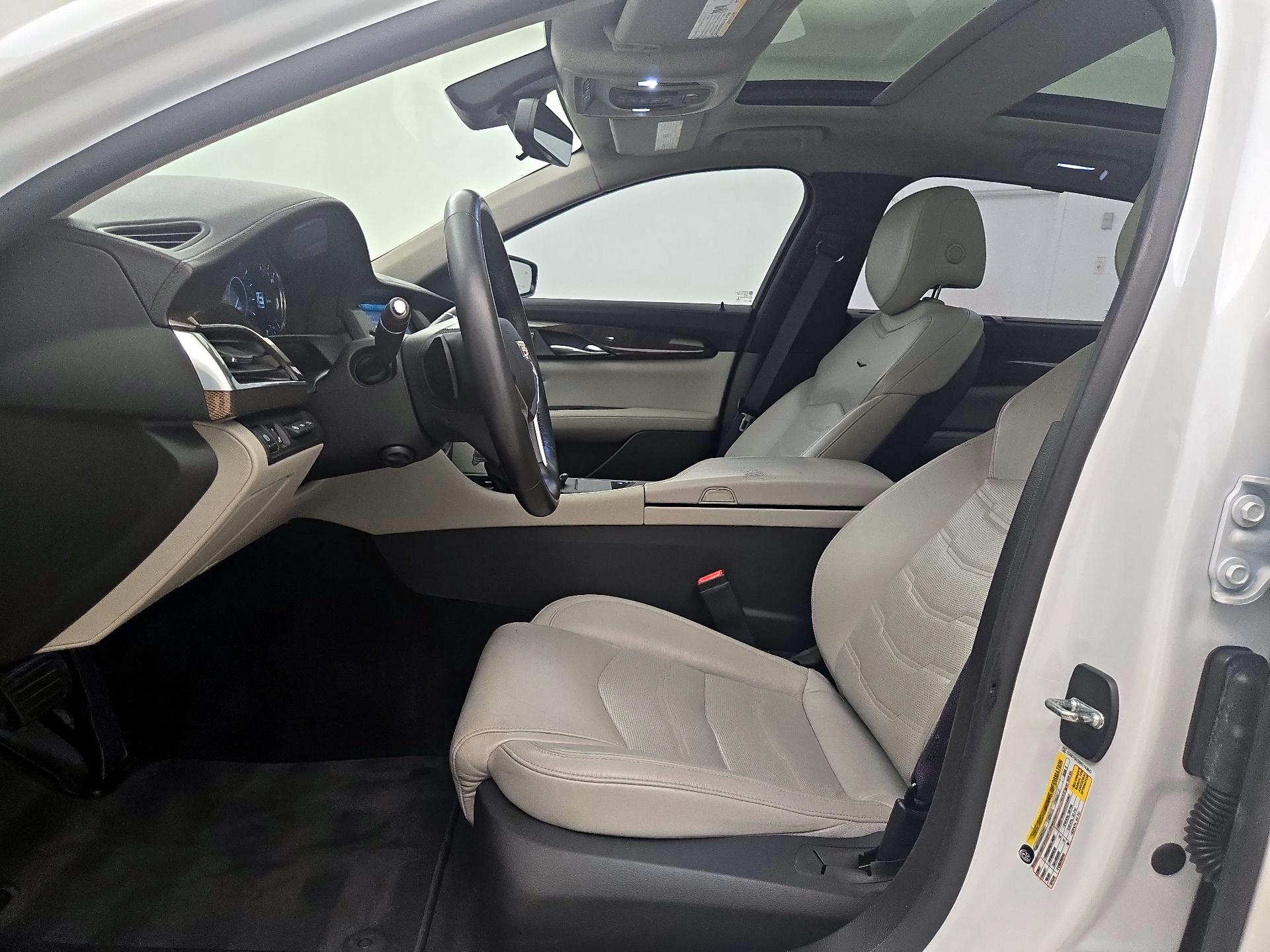 Thumbnail: 2017 Cadillac CT6 - 11
