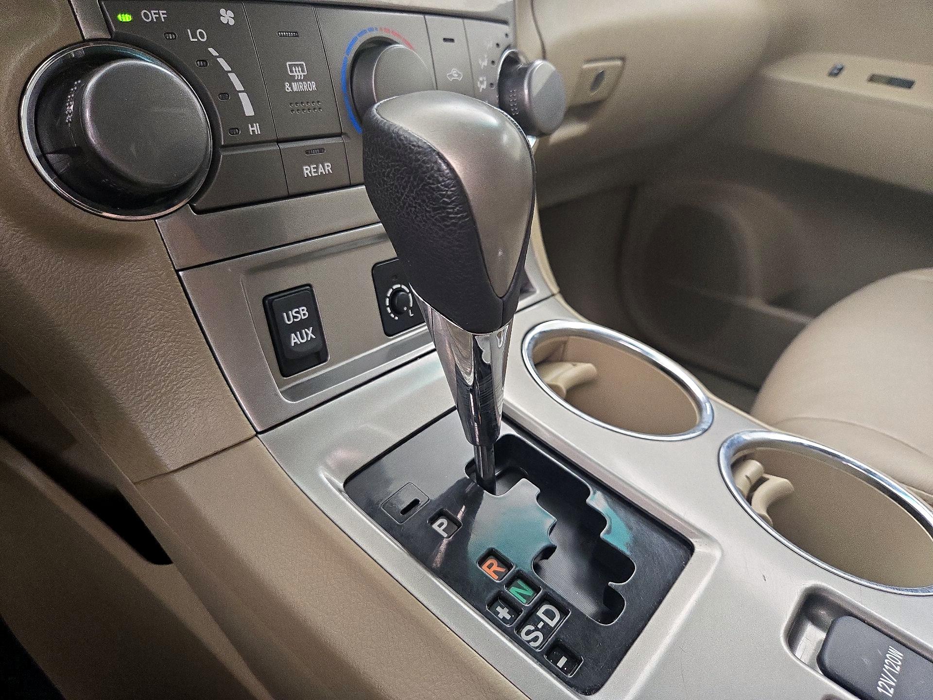 Thumbnail: 2013 Toyota Highlander - 17