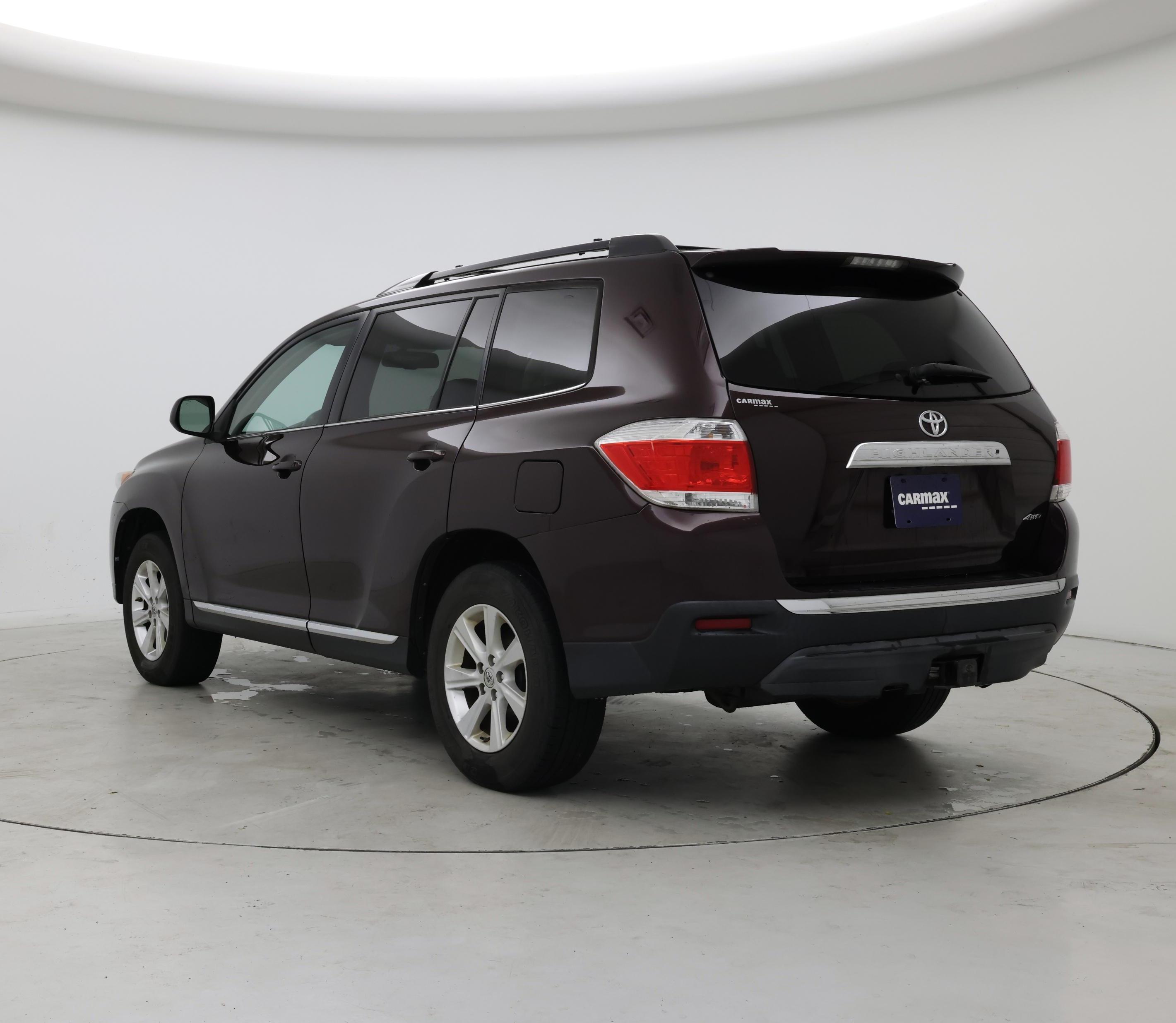 Thumbnail: 2013 Toyota Highlander - 2