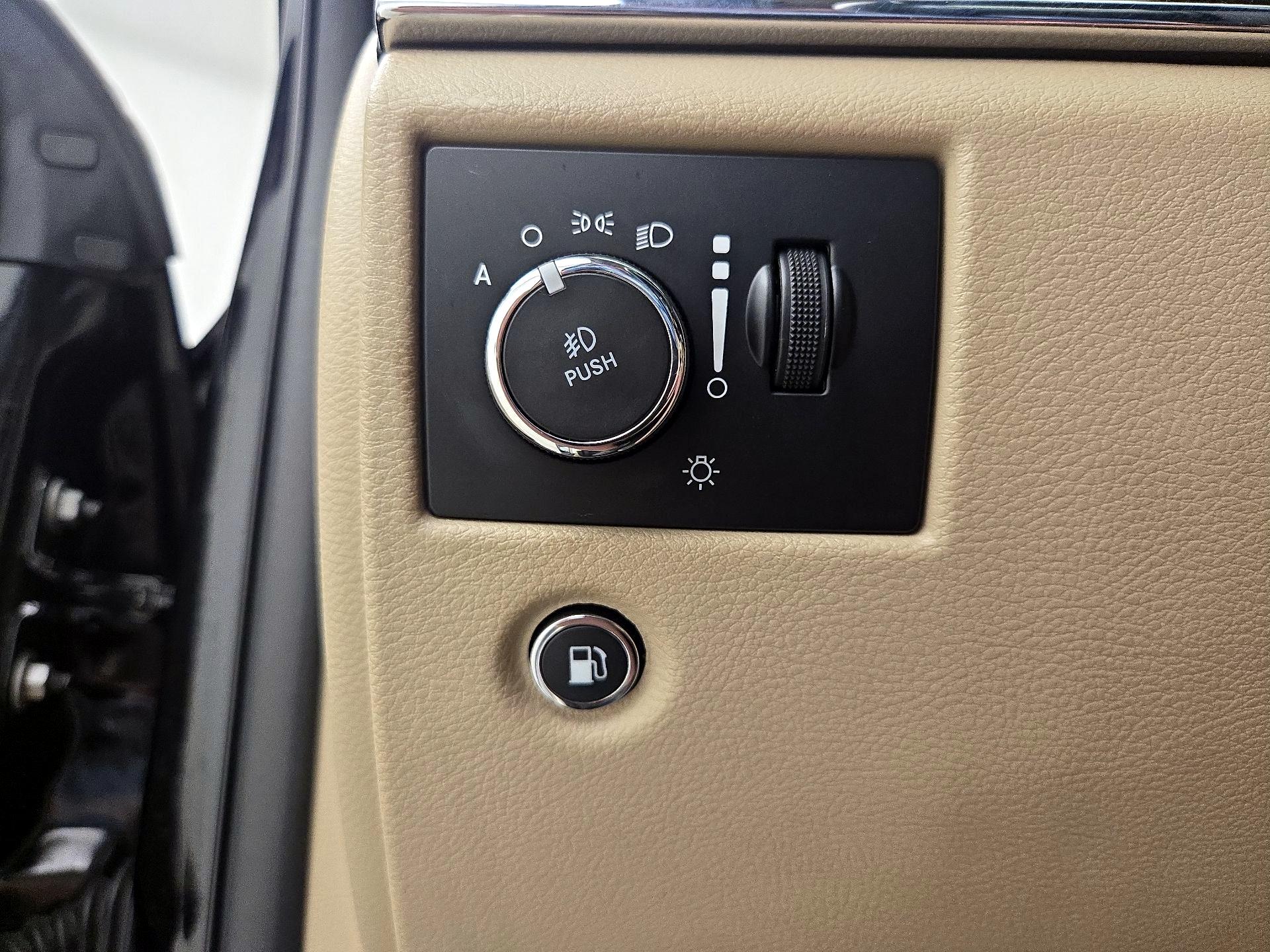 Thumbnail: 2018 Jeep Grand Cherokee - 13