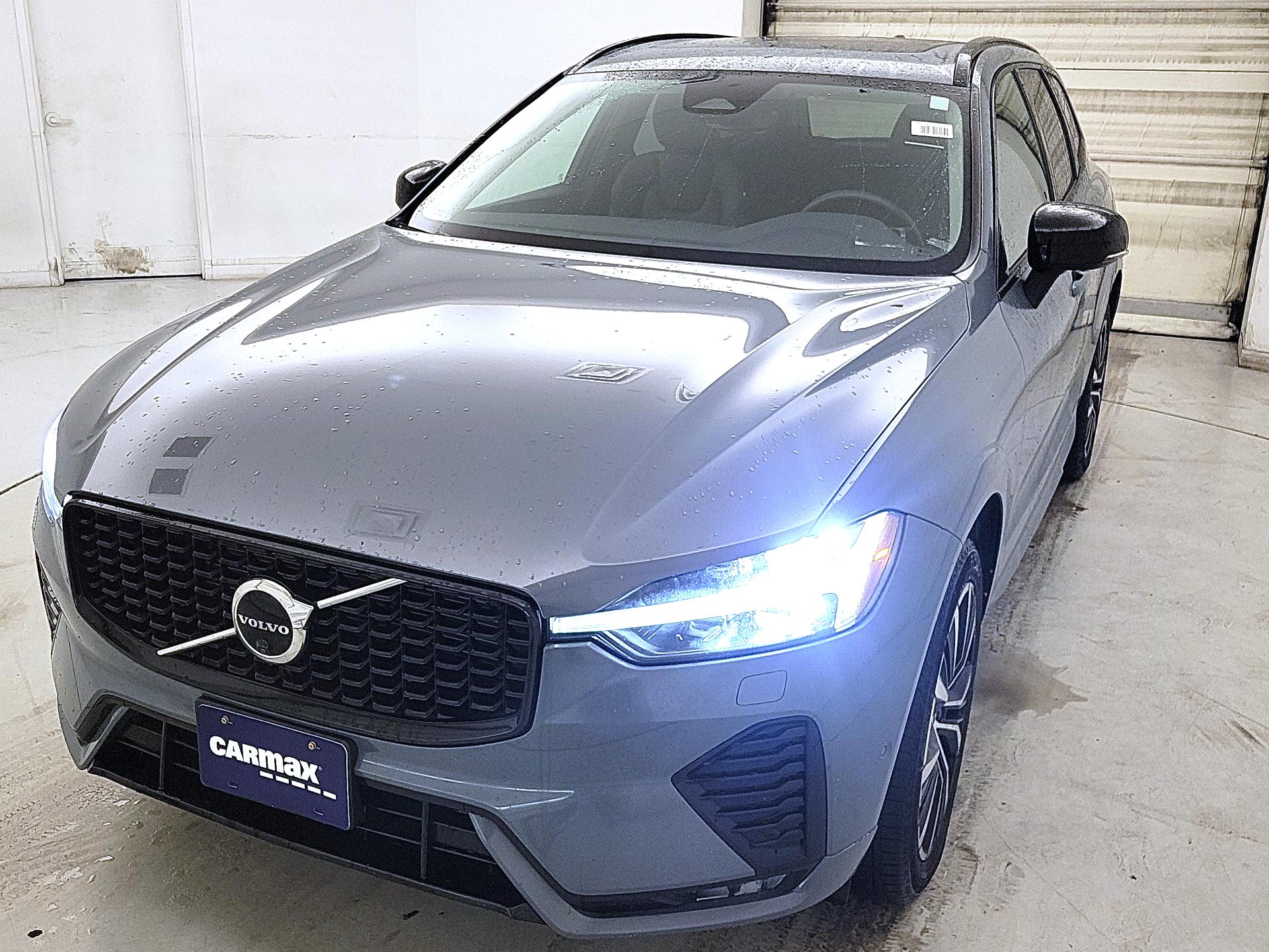 Thumbnail: 2023 Volvo XC60 - 3