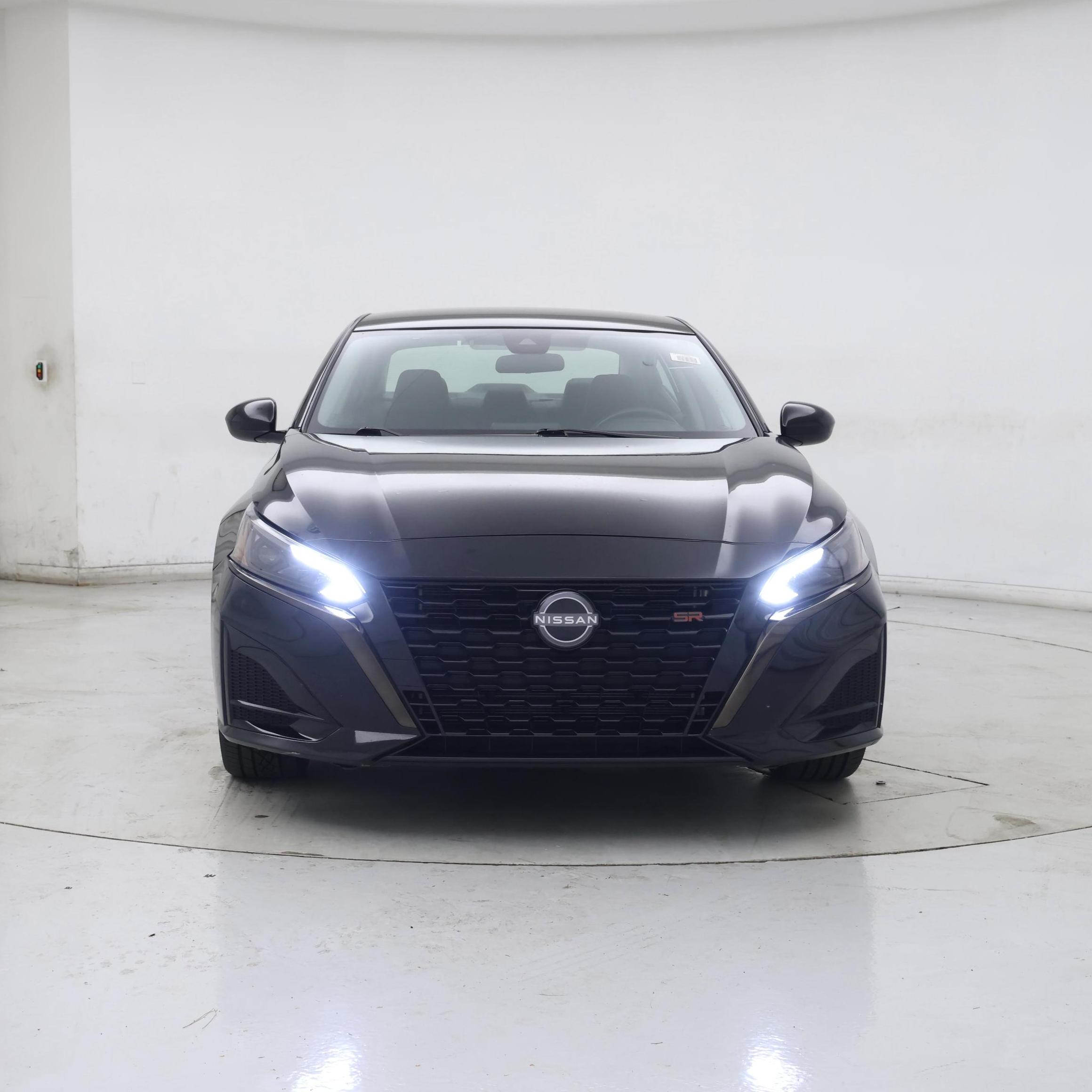 Thumbnail: 2023 Nissan Altima - 5