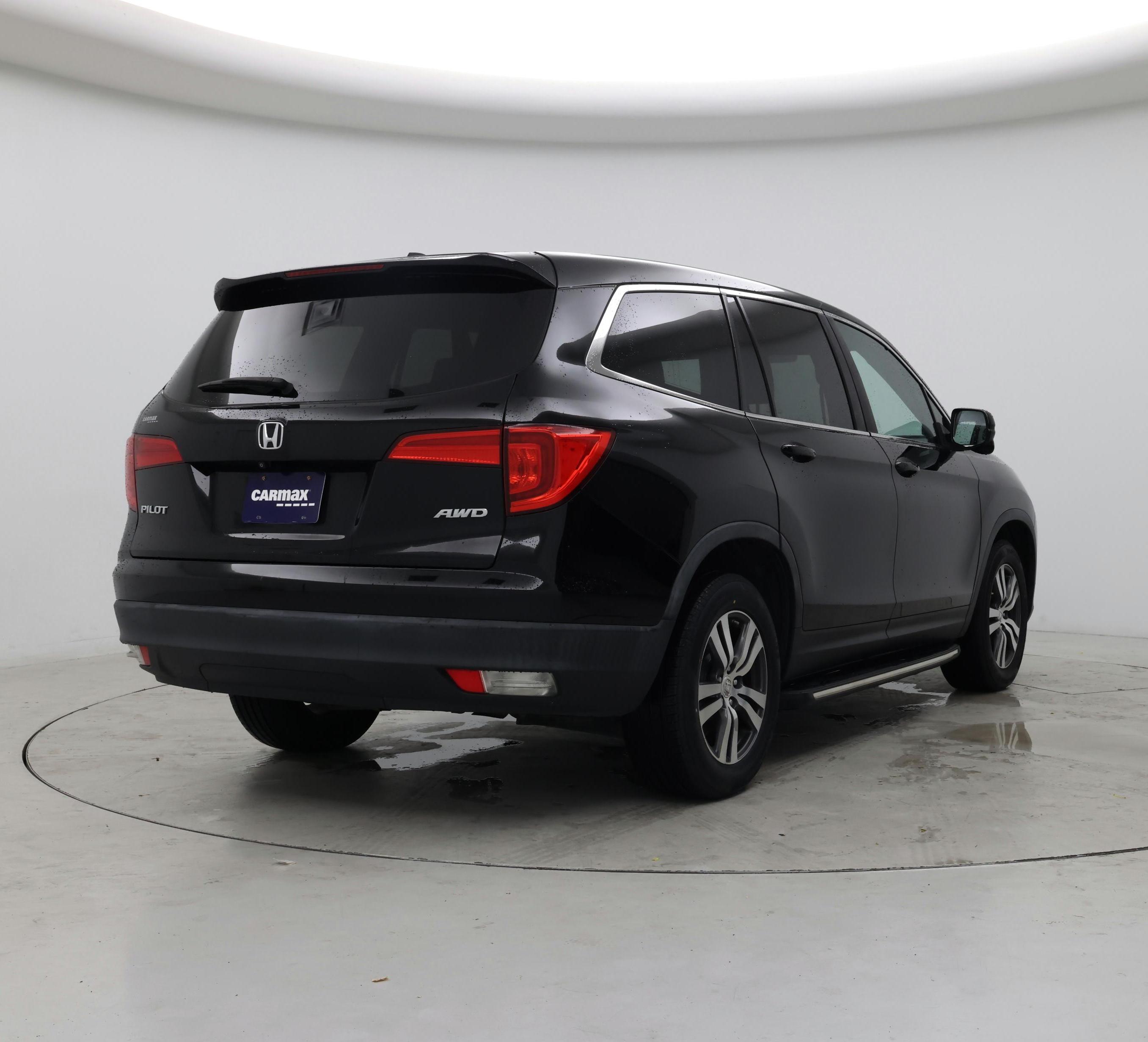 Thumbnail: 2018 Honda Pilot - 8