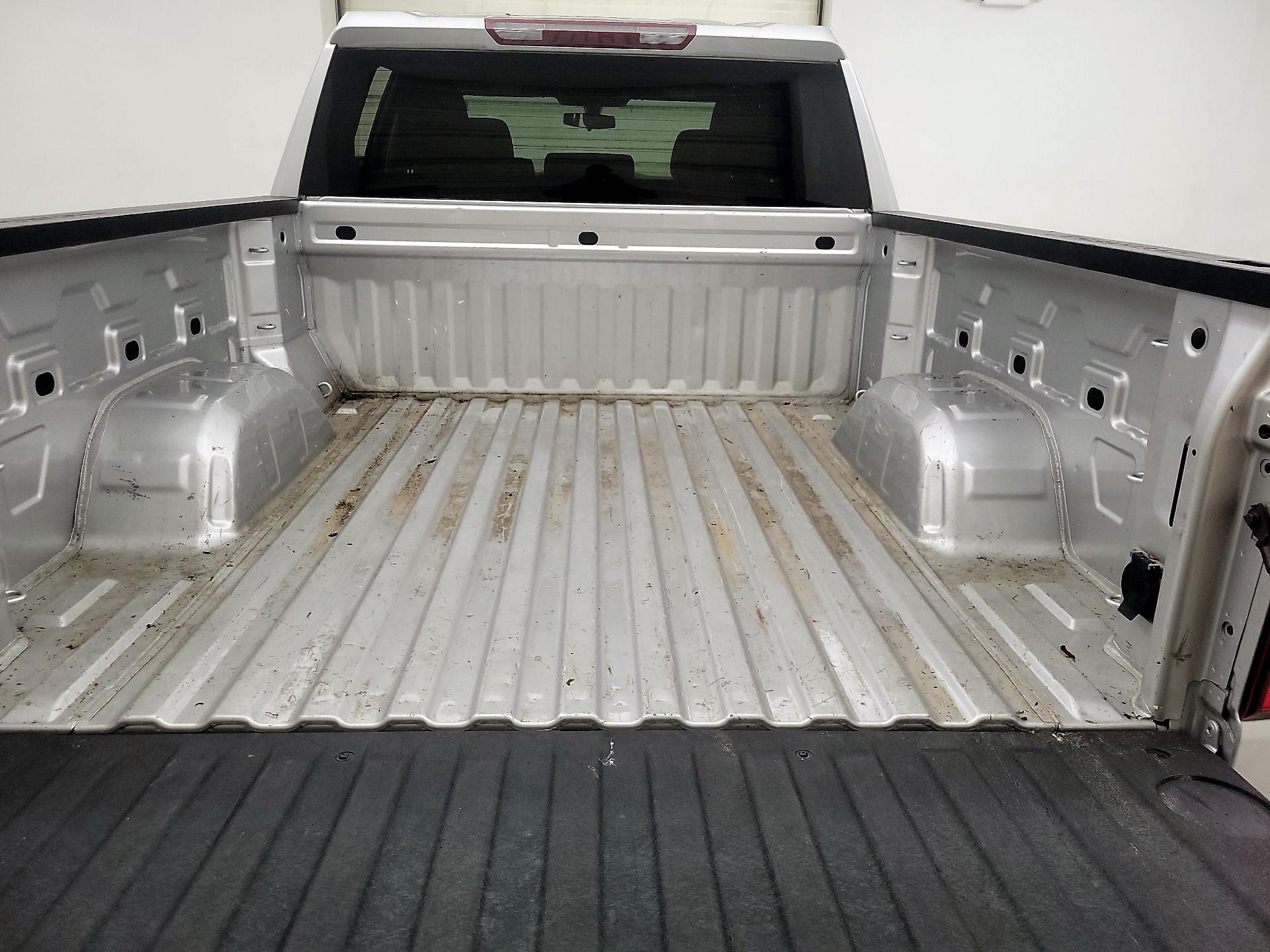Thumbnail: 2020 Chevrolet Silverado 1500 - 20