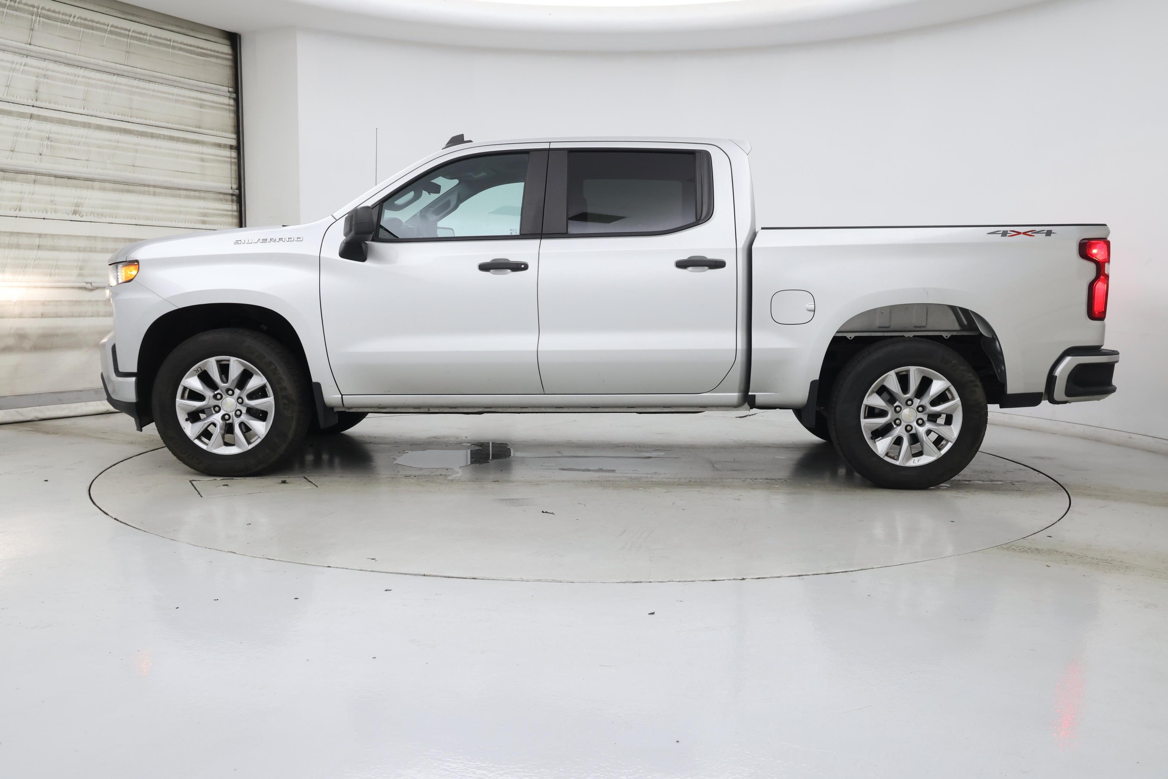 Thumbnail: 2020 Chevrolet Silverado 1500 - 3