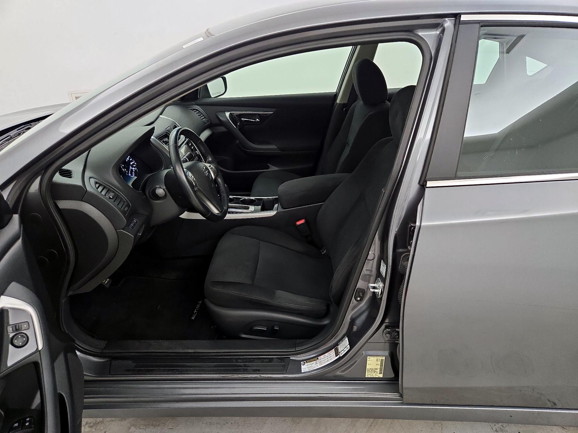 Thumbnail: 2014 Nissan Altima - 11