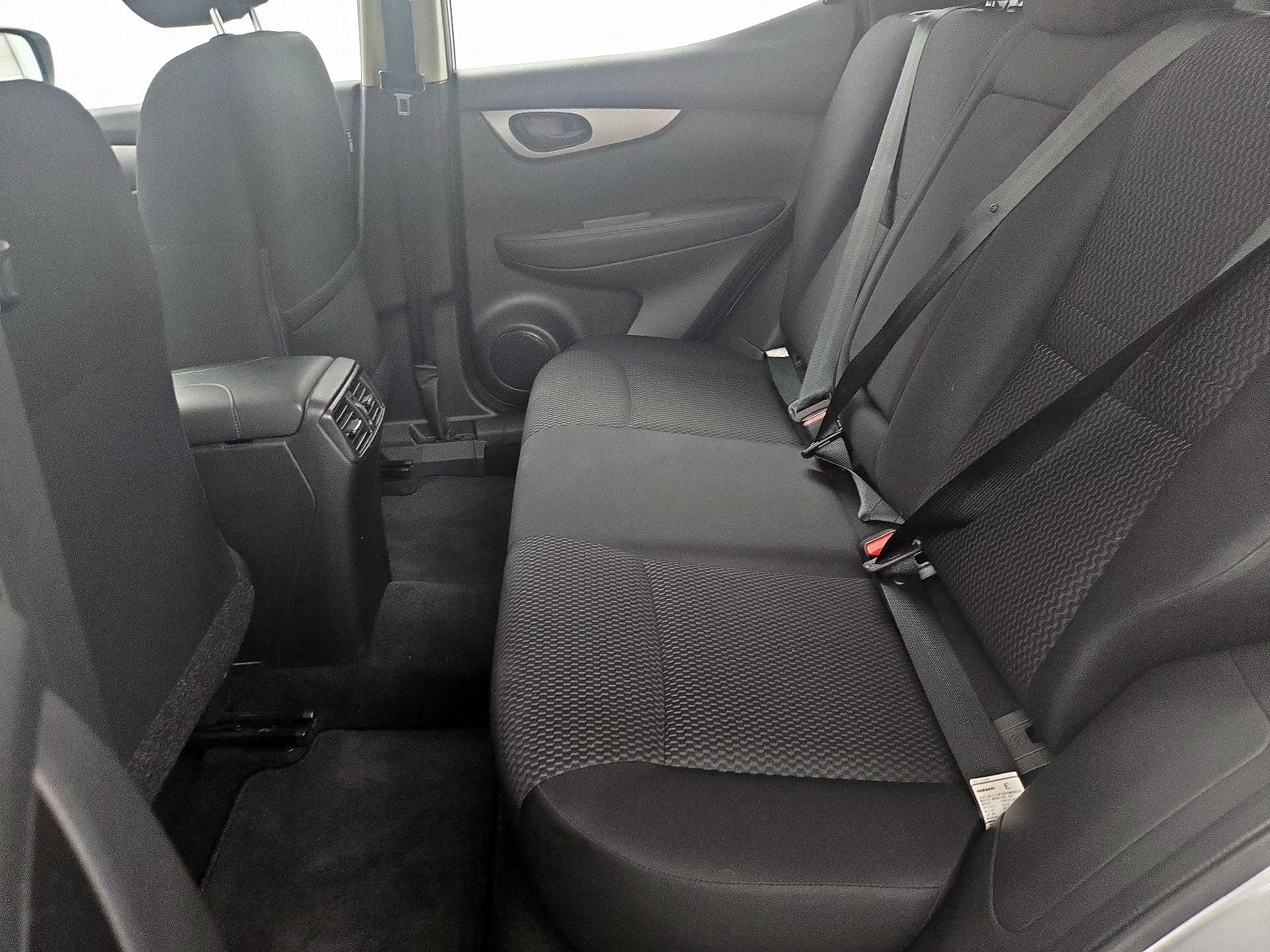 Thumbnail: 2019 Nissan Rogue Sport - 19
