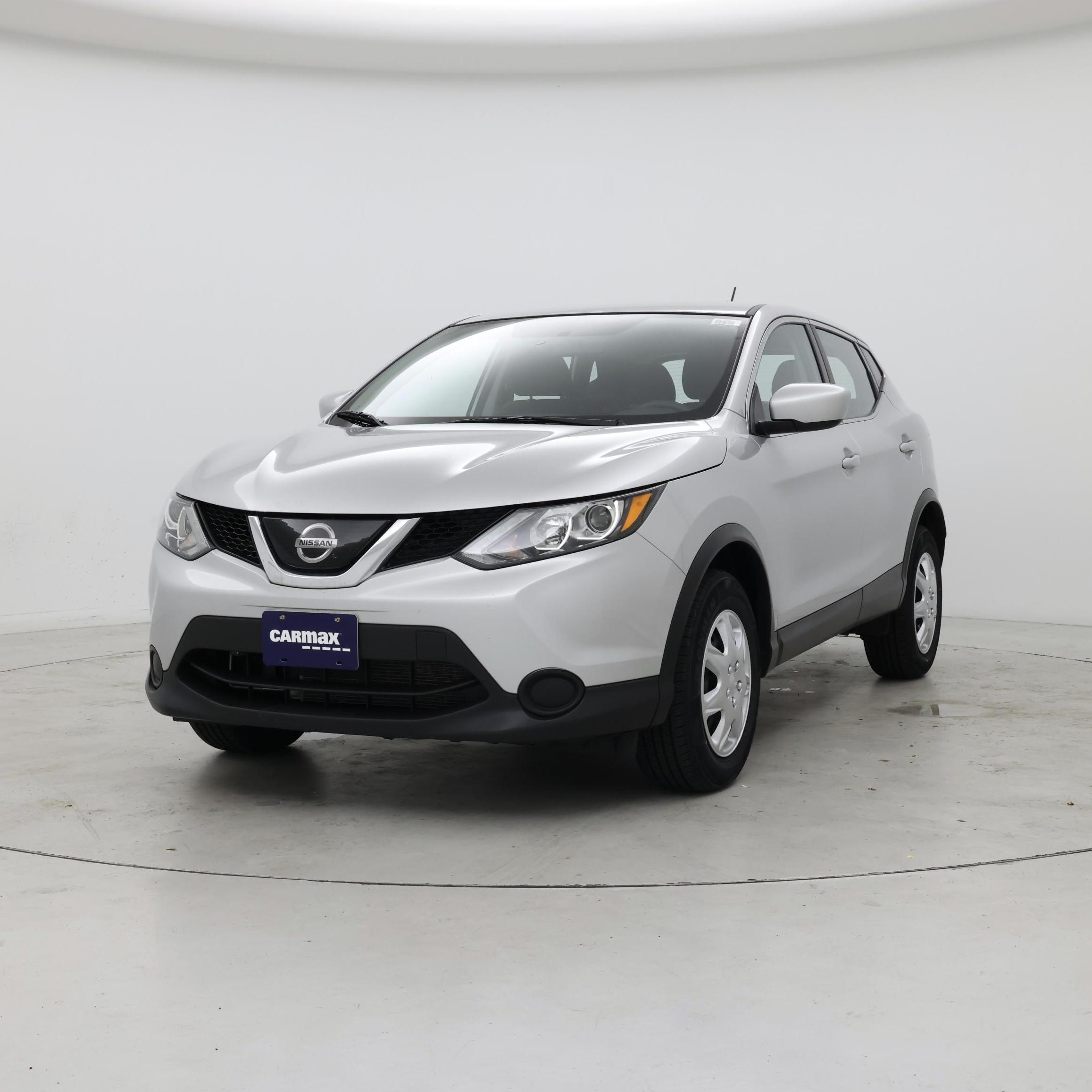 Thumbnail: 2019 Nissan Rogue Sport - 4
