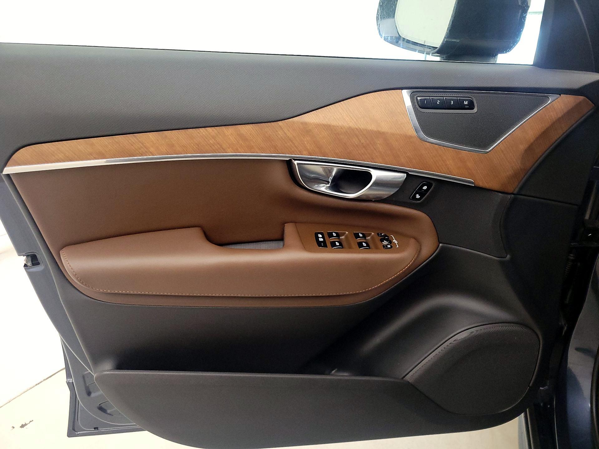 Thumbnail: 2023 Volvo XC90 - 12