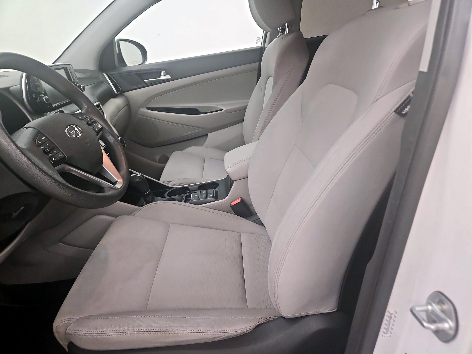 Thumbnail: 2019 Hyundai Tucson - 11