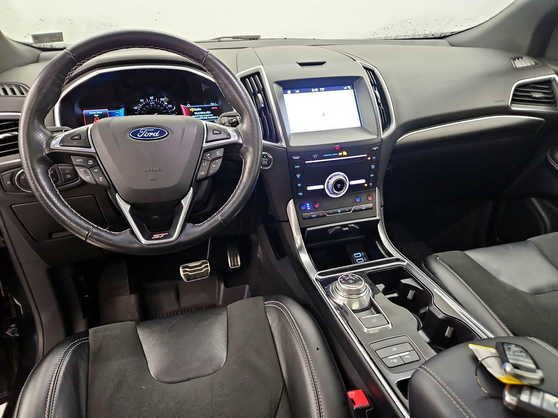 Thumbnail: 2019 Ford Edge - 9