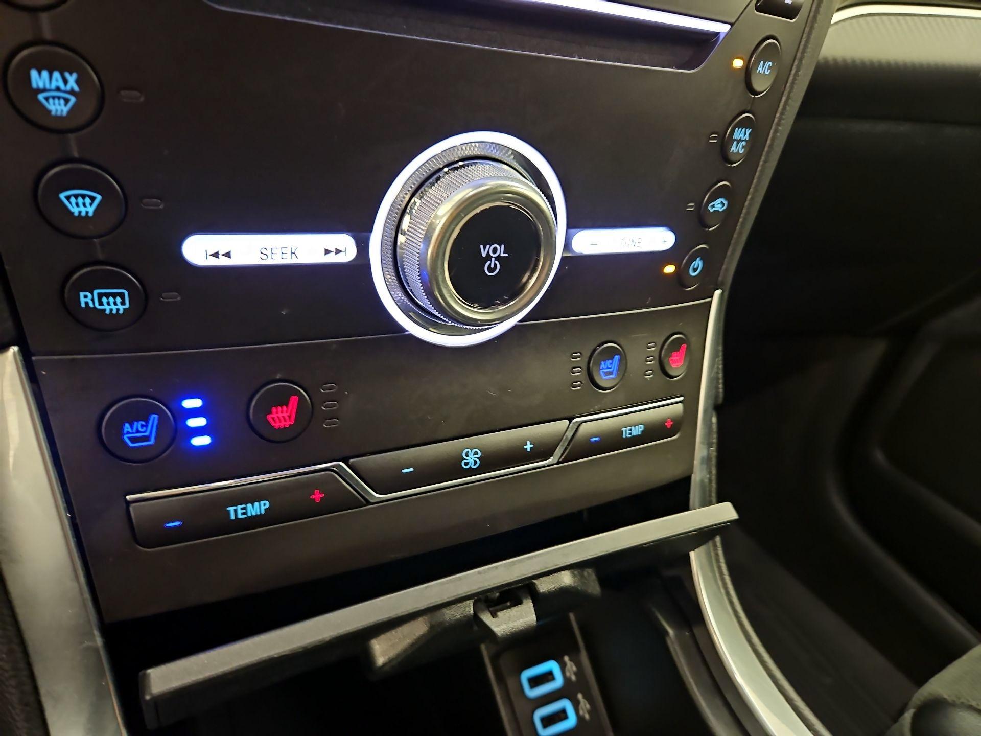 Thumbnail: 2019 Ford Edge - 17