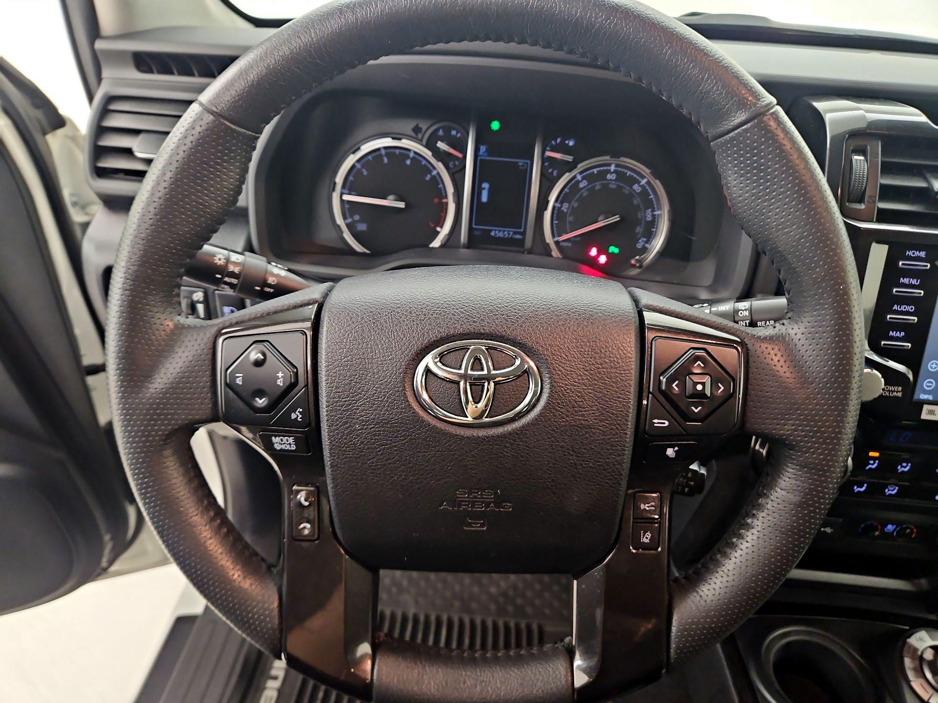 Thumbnail: 2020 Toyota 4Runner - 10