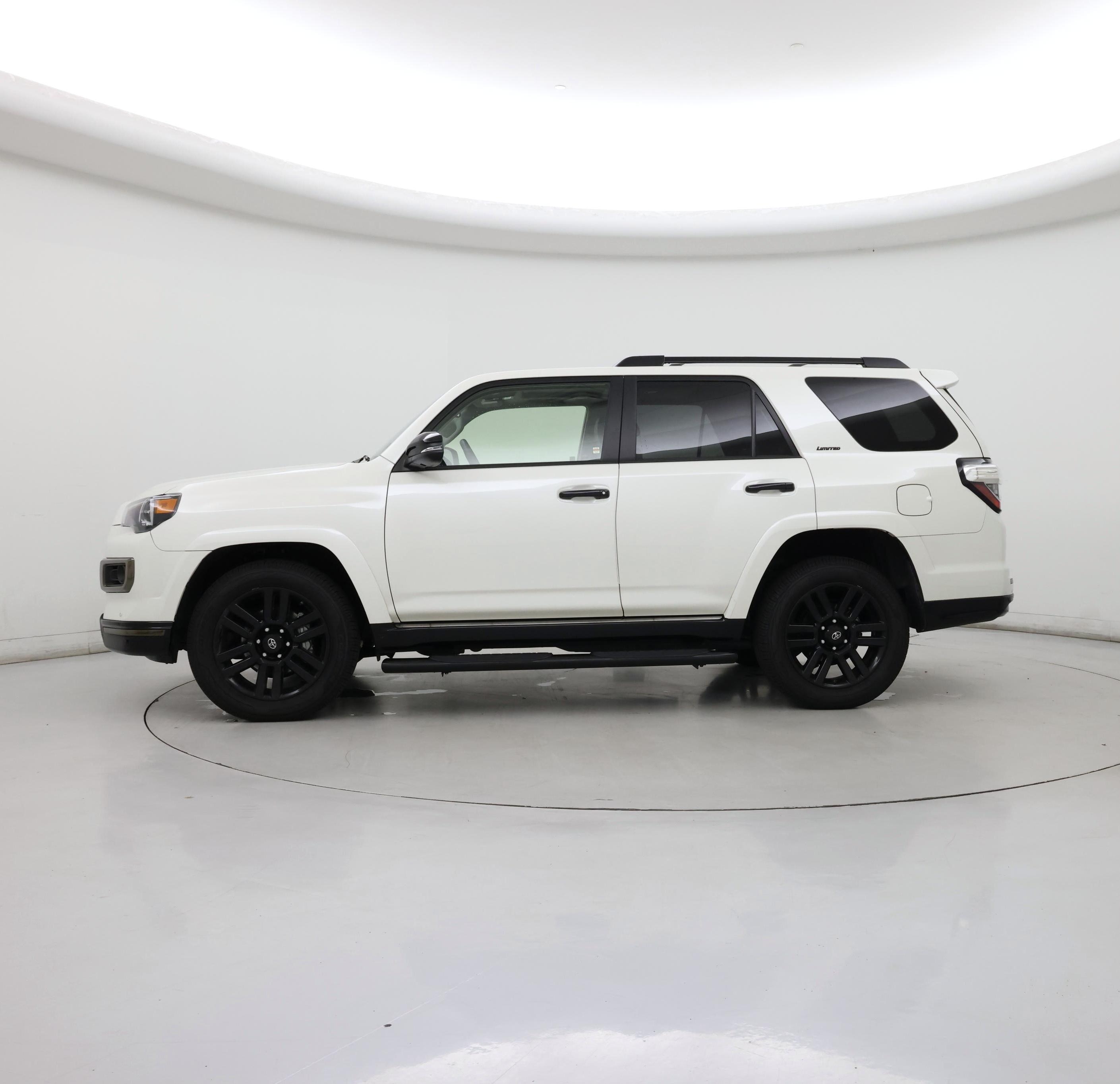 Thumbnail: 2020 Toyota 4Runner - 3