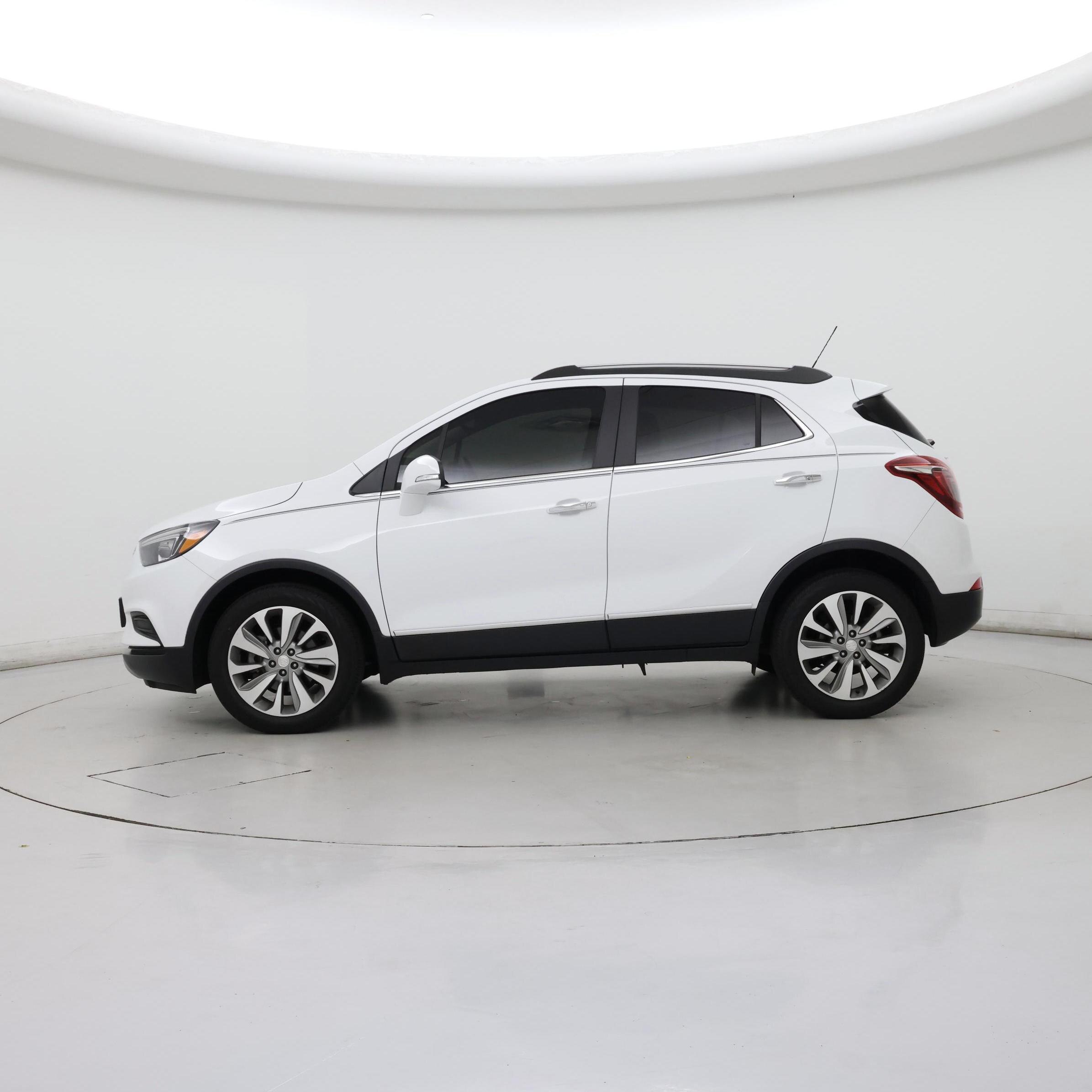 Thumbnail: 2019 Buick Encore - 3