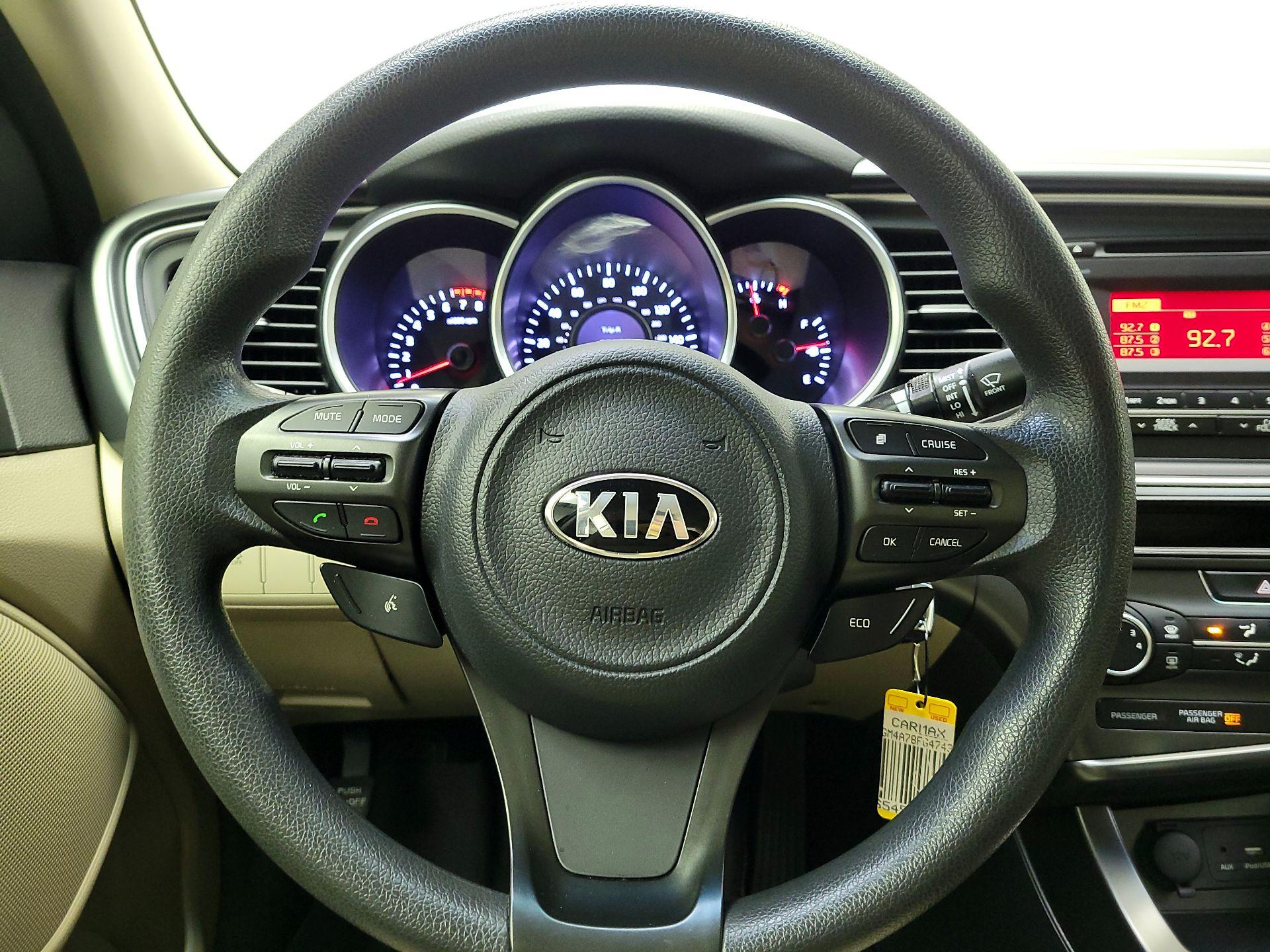 Thumbnail: 2015 Kia Optima - 10