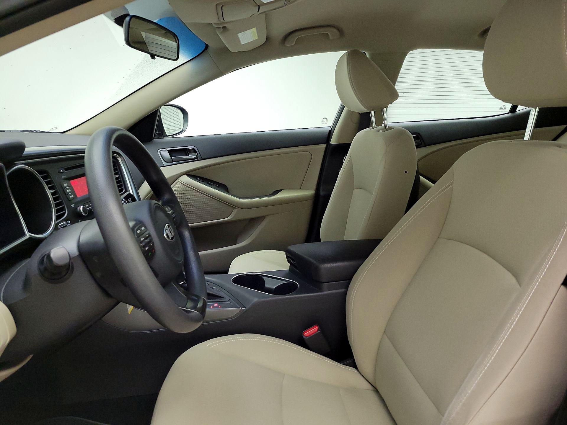 Thumbnail: 2015 Kia Optima - 11