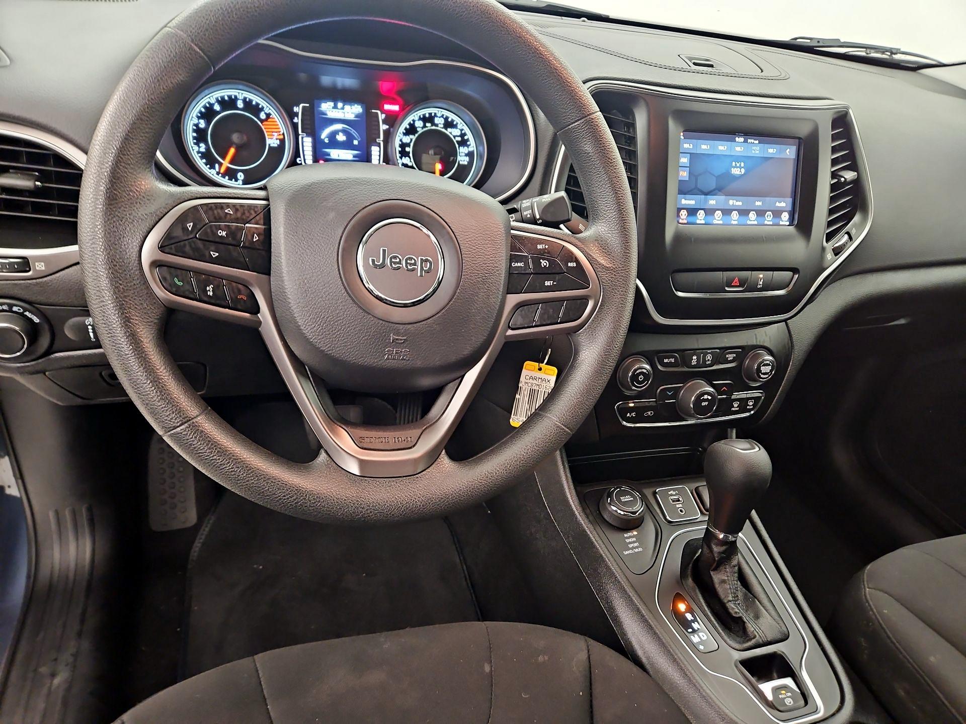 Thumbnail: 2021 Jeep Cherokee - 9