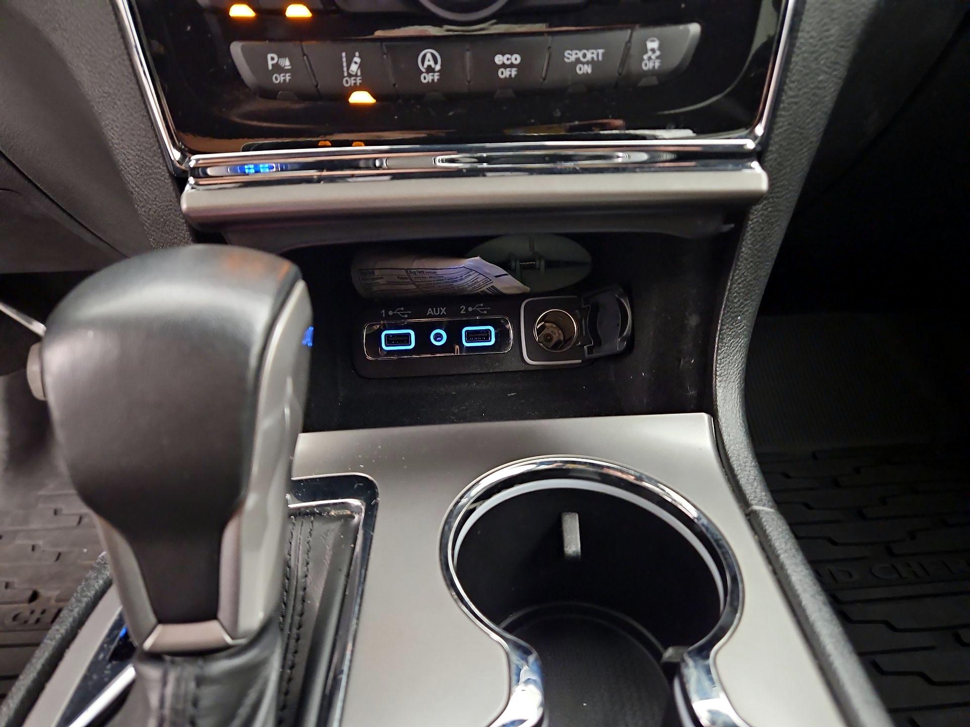 Thumbnail: 2021 Jeep Grand Cherokee - 19