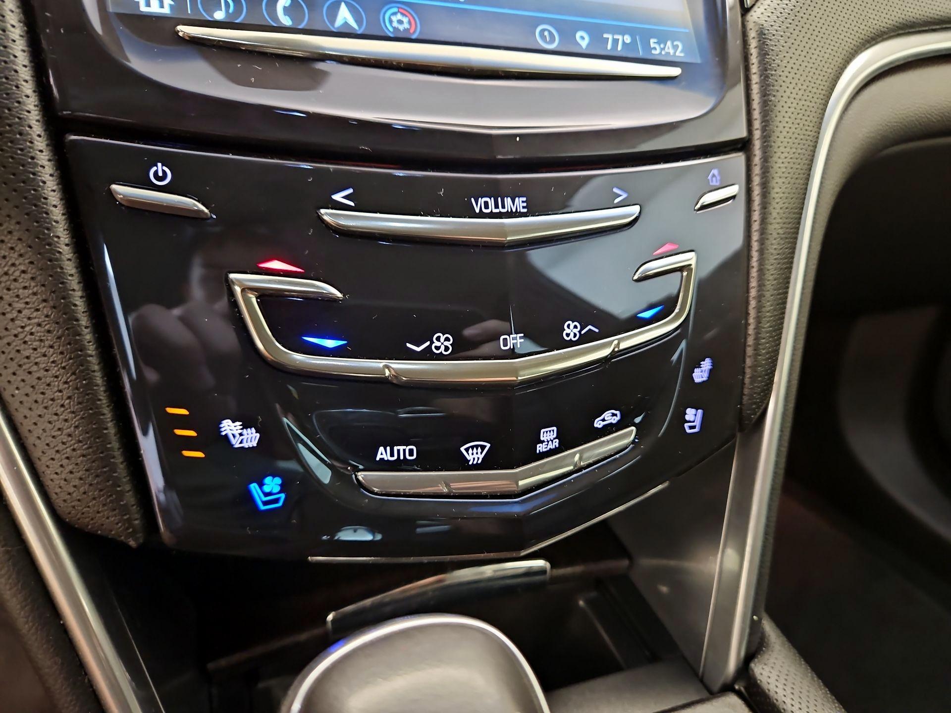 Thumbnail: 2019 Cadillac XTS - 17