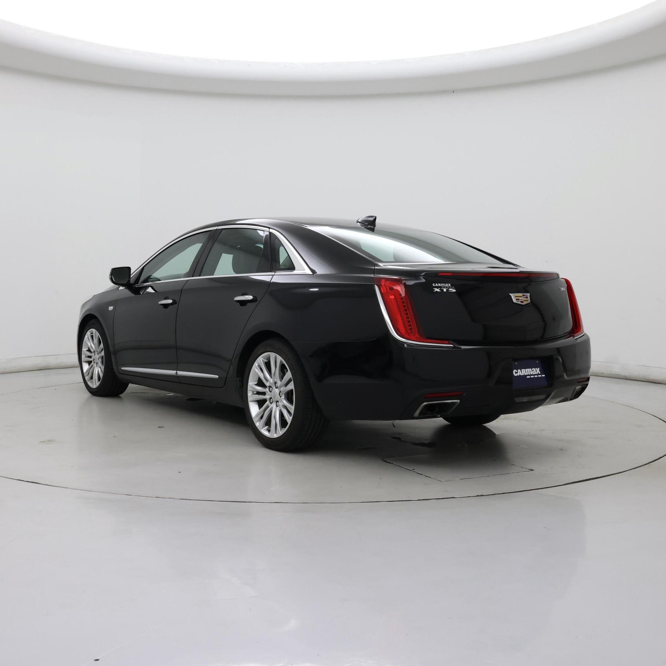 Thumbnail: 2019 Cadillac XTS - 2