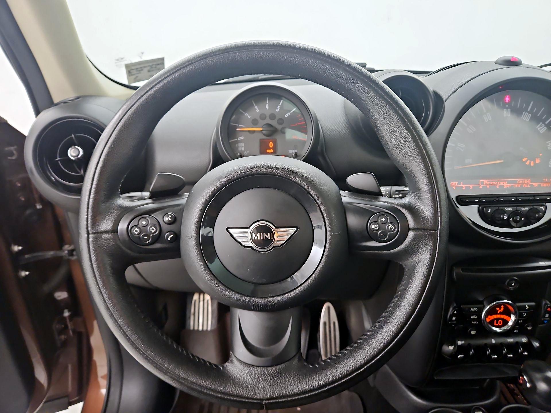 Thumbnail: 2015 MINI Cooper Countryman - 10