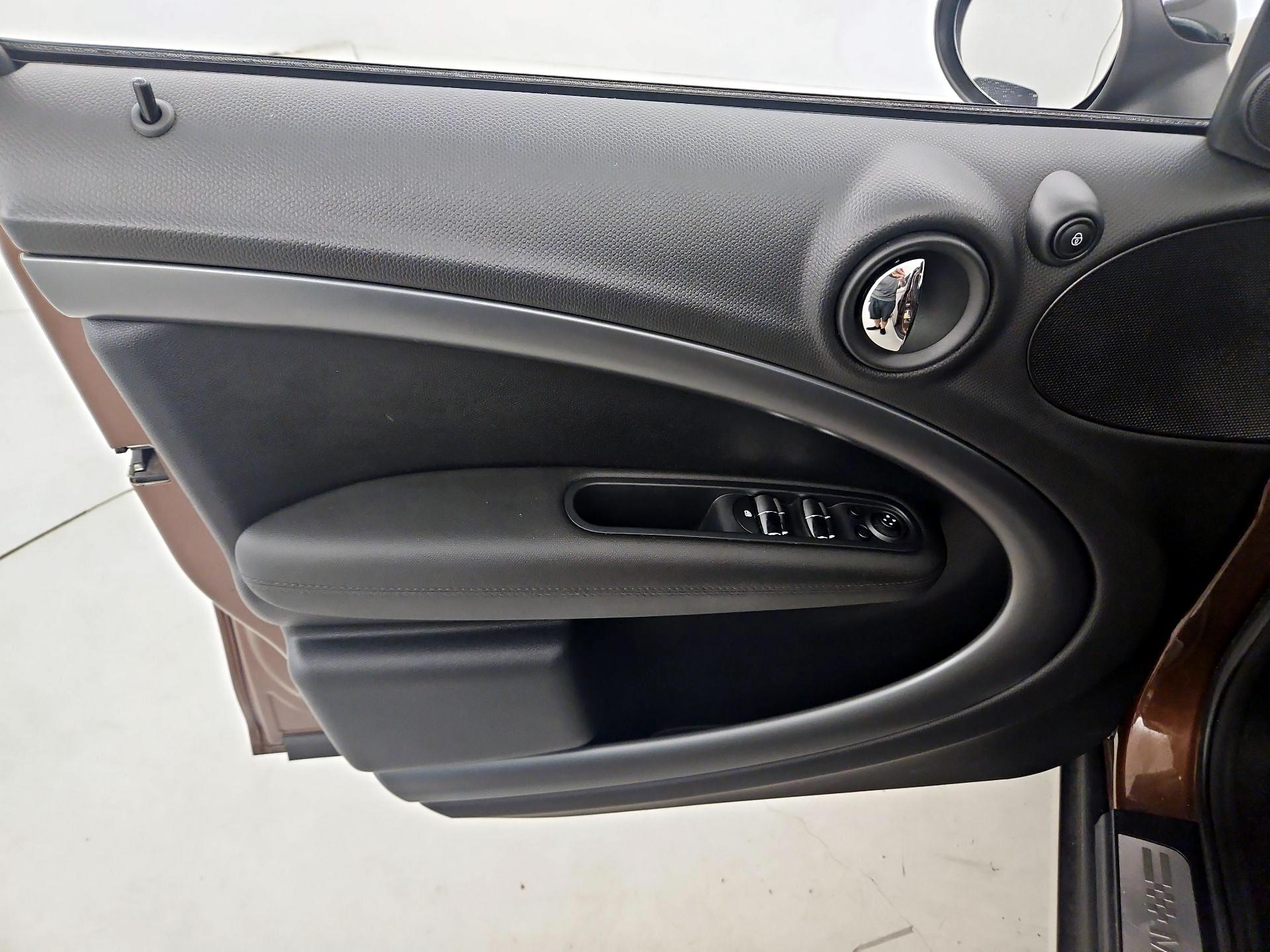 Thumbnail: 2015 MINI Cooper Countryman - 12