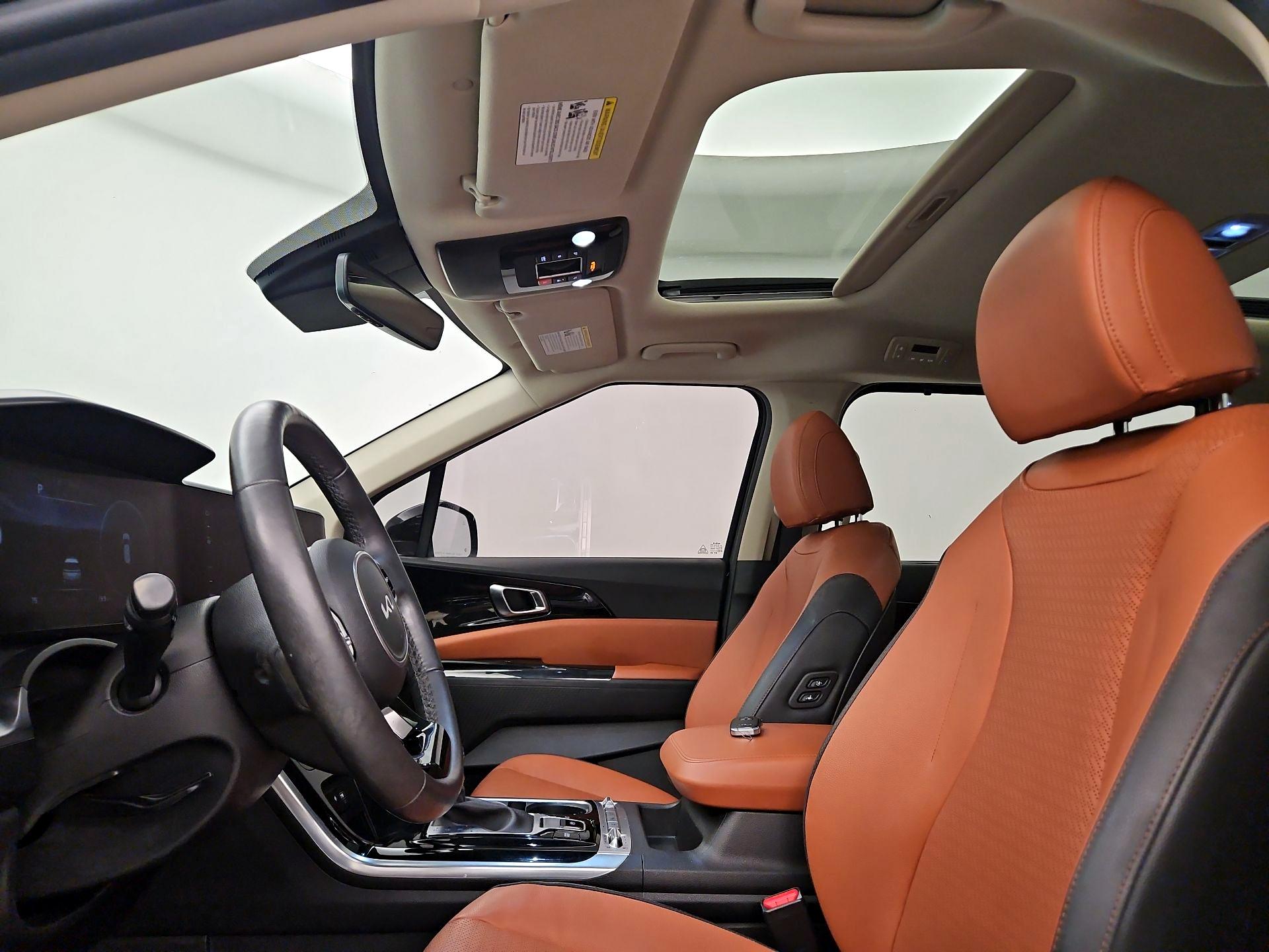 Thumbnail: 2023 Kia Carnival - 20