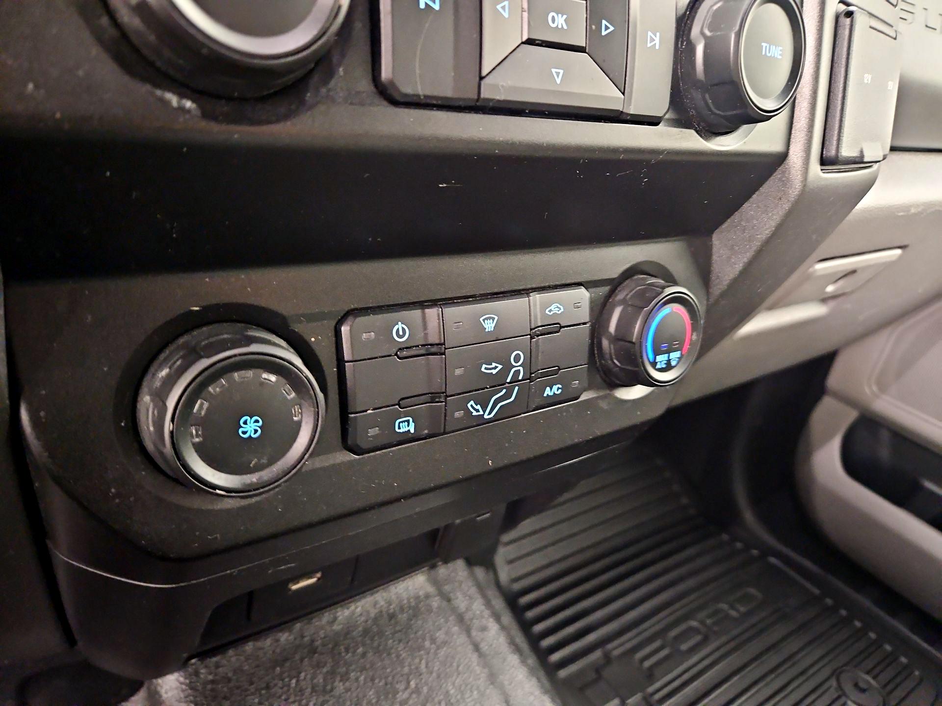 Thumbnail: 2020 Ford F-250 - 16