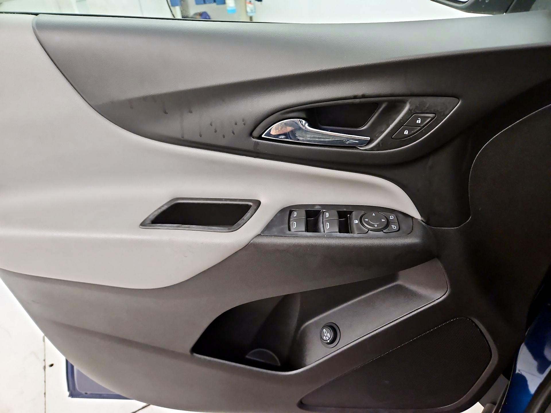 Thumbnail: 2019 Chevrolet Equinox - 12